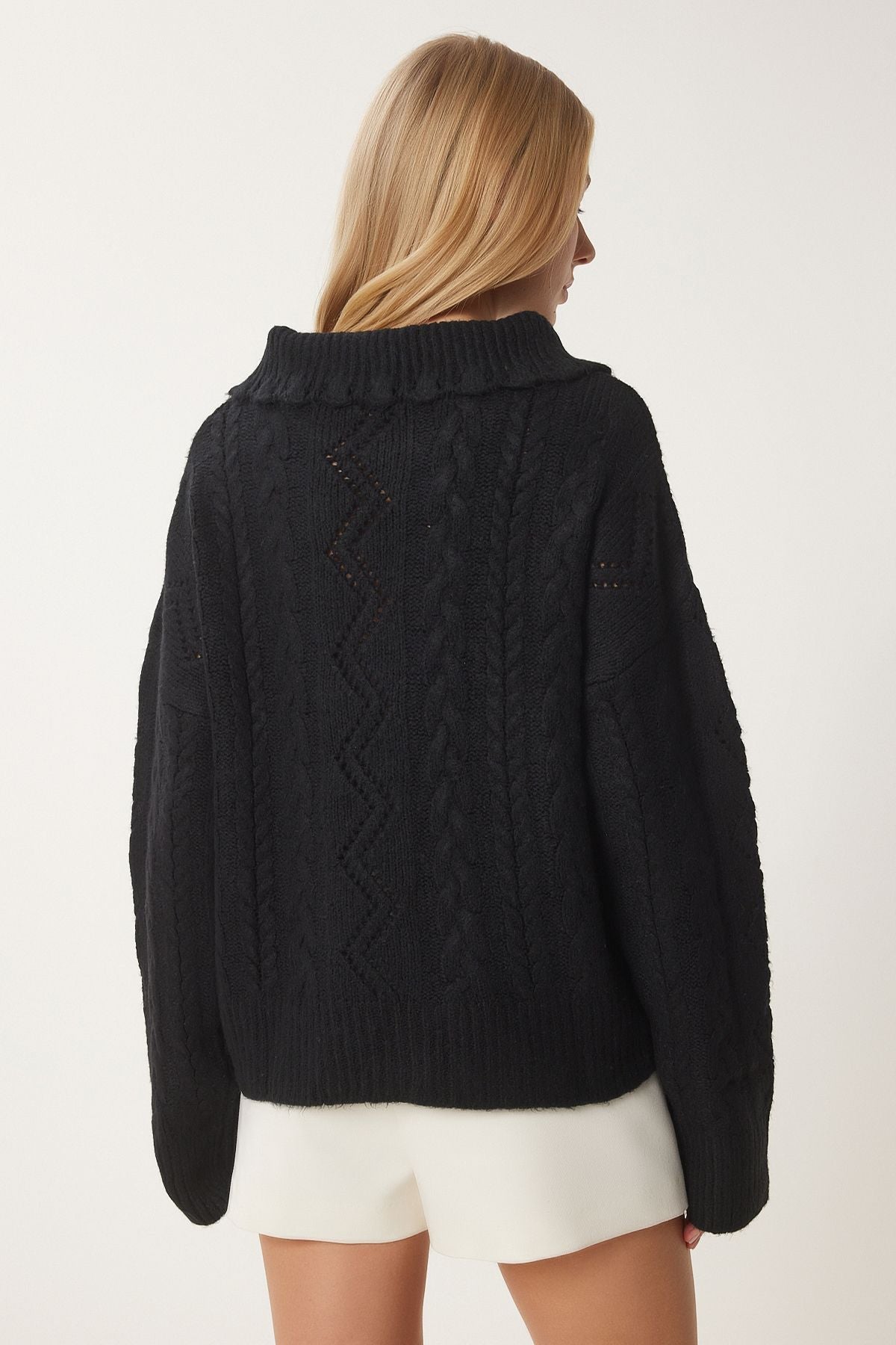 Women's black pearl button motif knitwear sweater BV00108