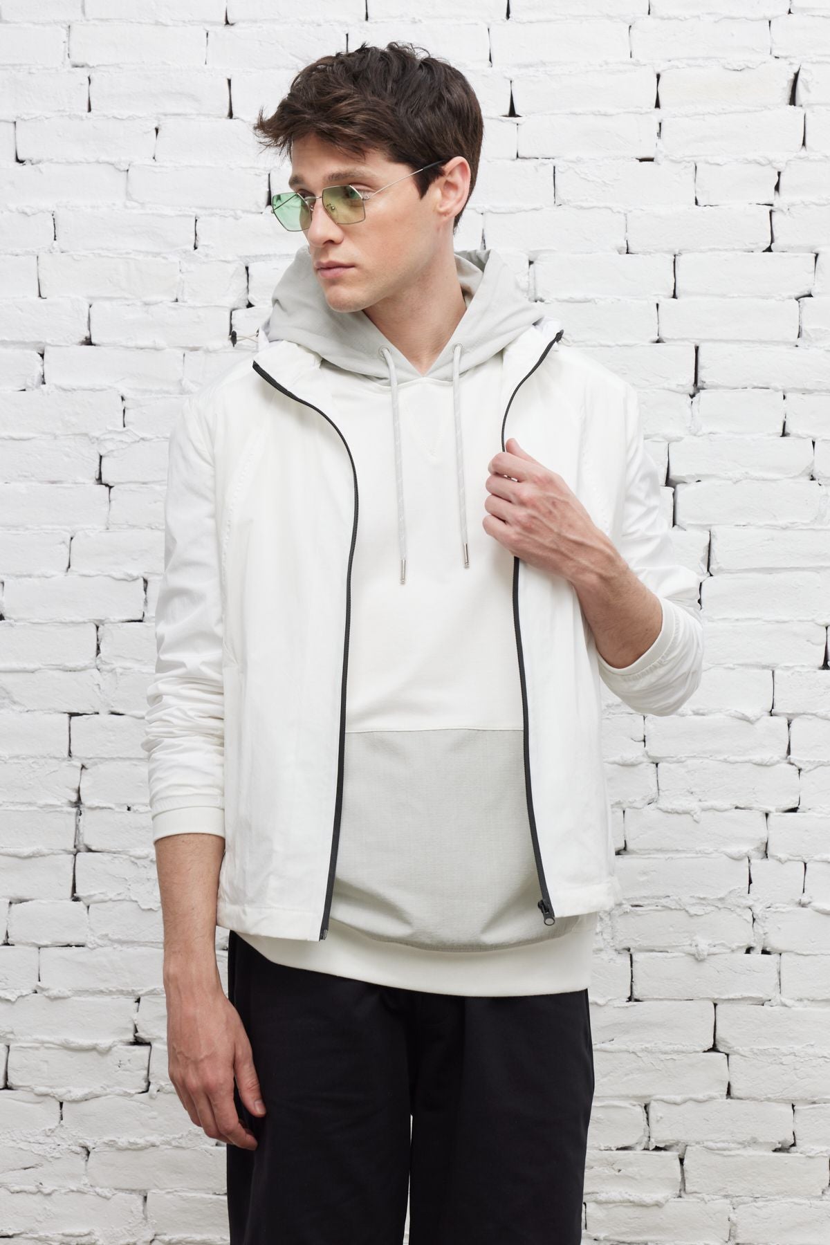 Men's White Standard Fit Normal Cutting Hooded Coat