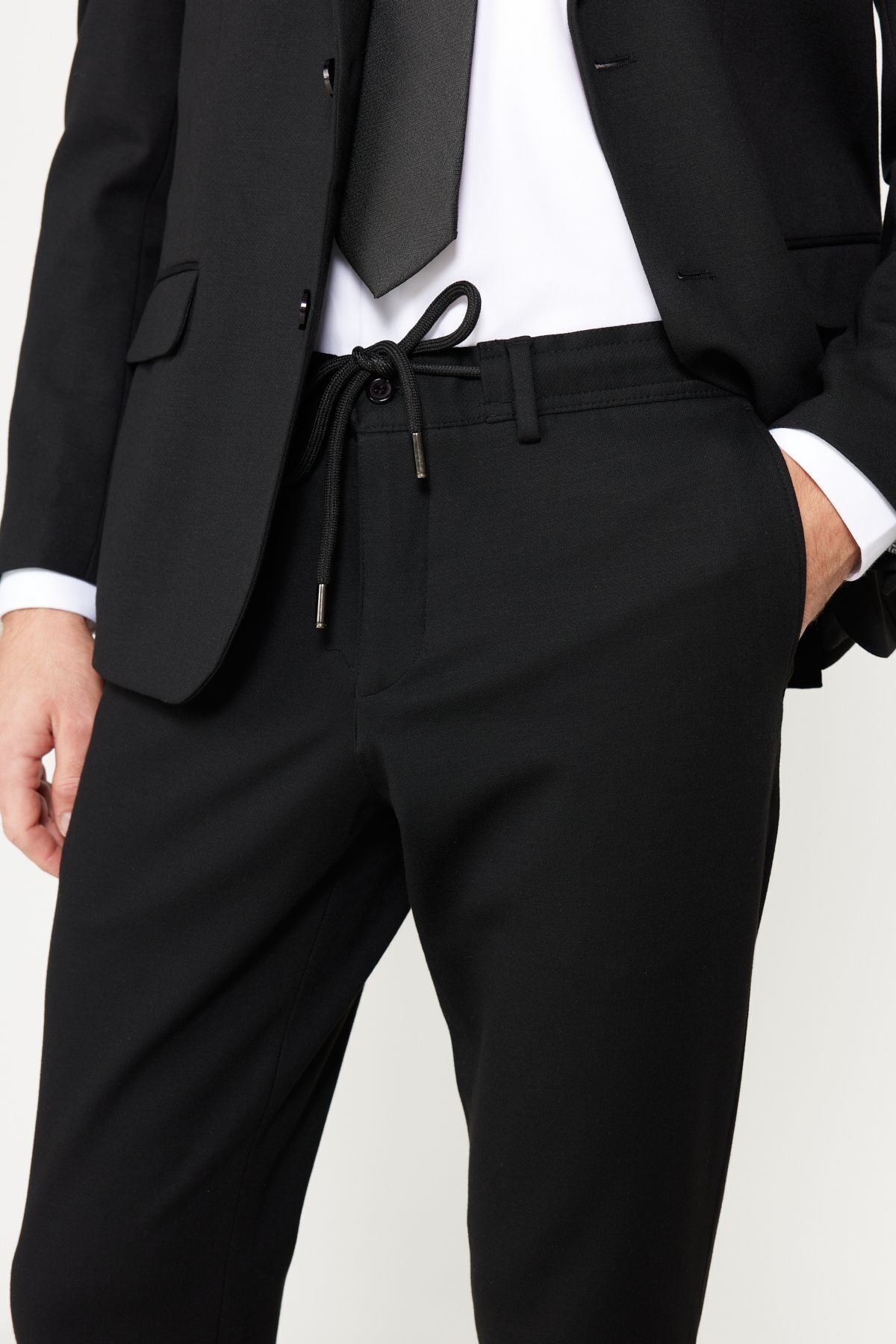 Men's Black Slim Fit Narrow Cut Swallow Collar Patterned Suit