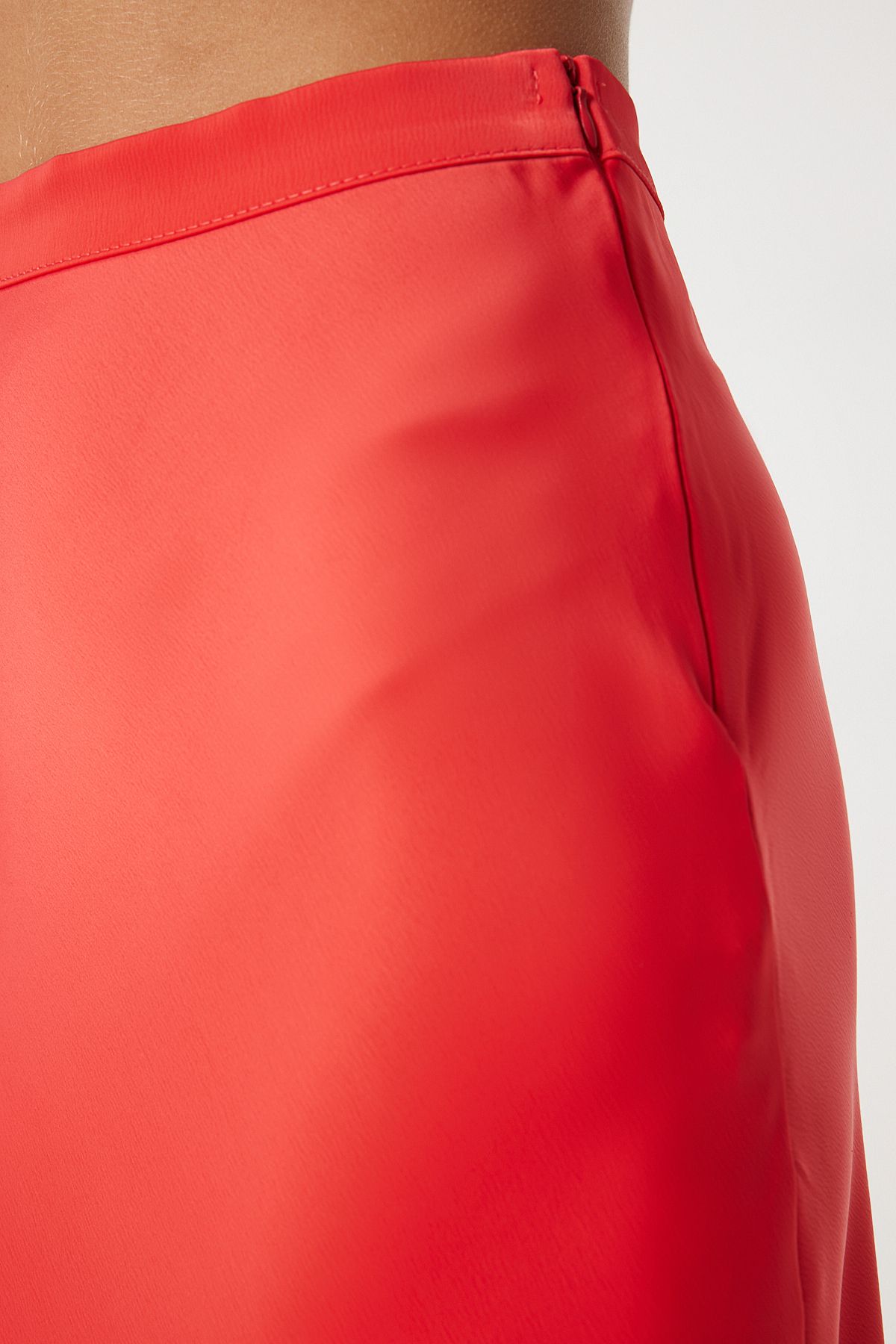 Female pomegranate flower Satin surface skirt FN03361