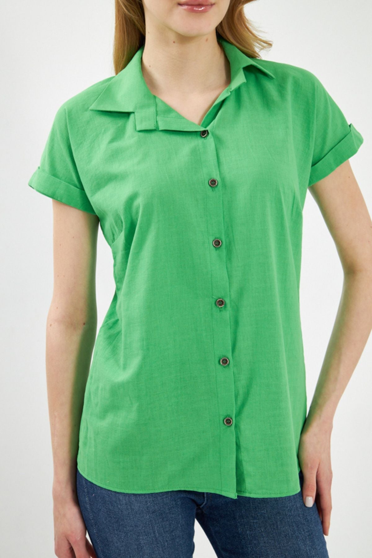 Female Green Short Sleeve Linen Shirt ARM-24Y001038