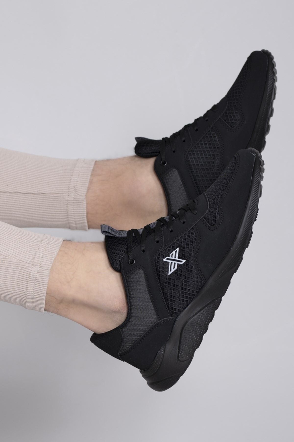 Super light black smoked unisex sneaker 00124039