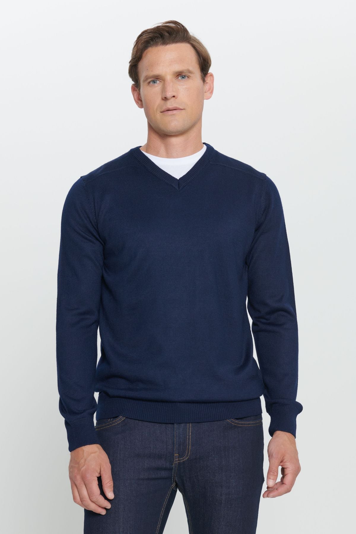 Men's Navy Blue Standard Fit Normal Cut V -Neck Knitwear Sweater