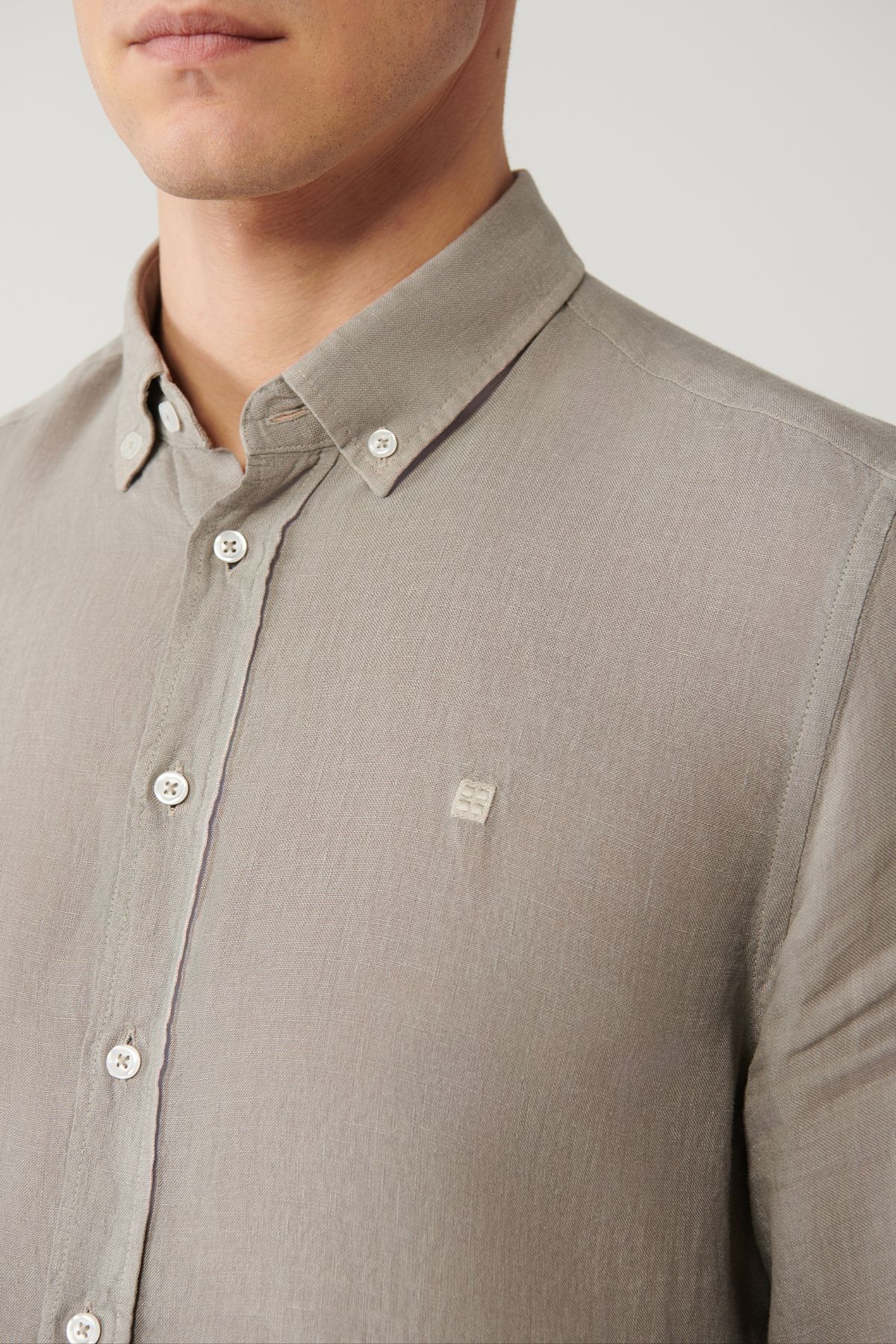 Men's Gray 100 %Linen buttoned collar shirt B002191