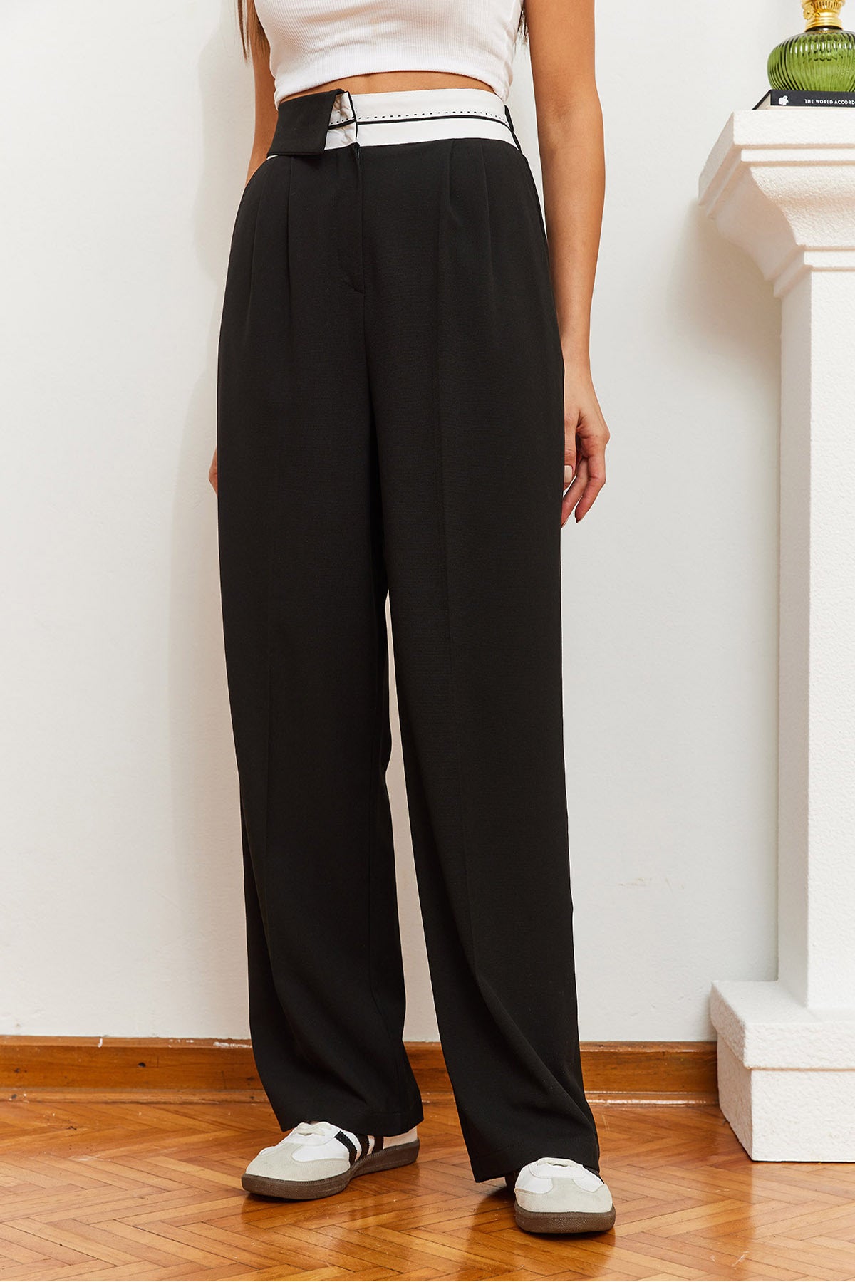 Women's Wide Leg Asymmetrical Waist Buttoned Palazzo Trousers 60361004