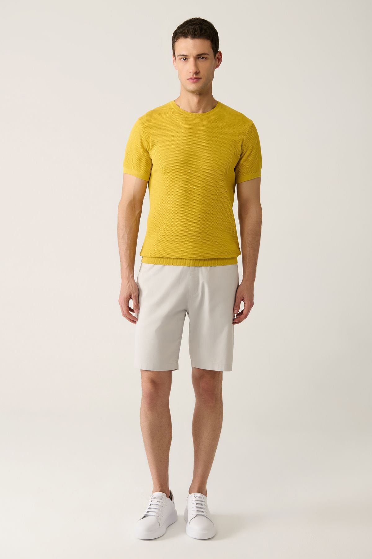 Men's mustard bicycle collar textured cotton knitwear T-shirt E005027