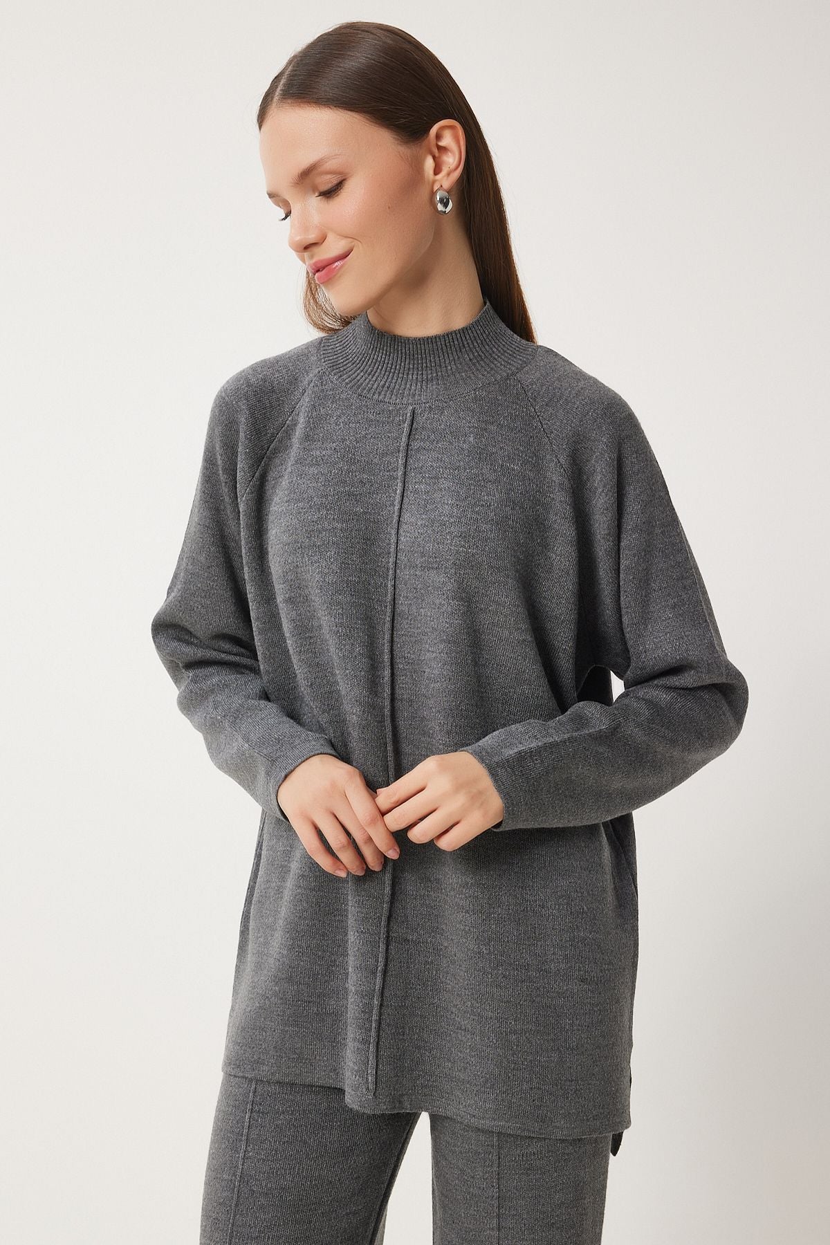 Women's gray stylish knitwear sweater pants team?