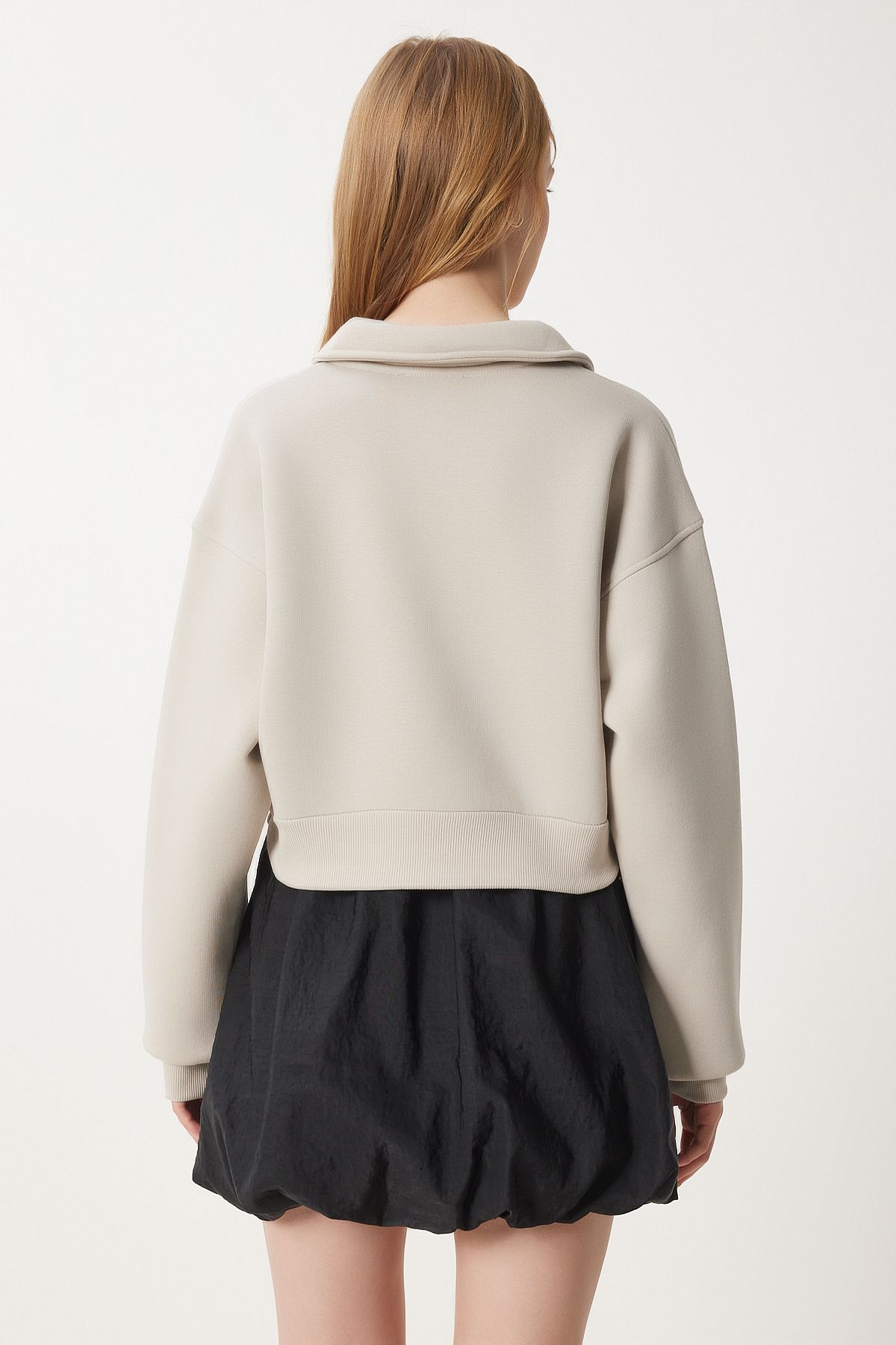 Female Beige Polo Yaka Crop Knitting Sweatshirt HW00014