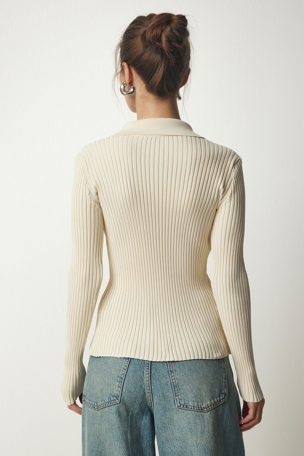 WOMEN'S CREAM KNTER CLICK Sweater FN03116