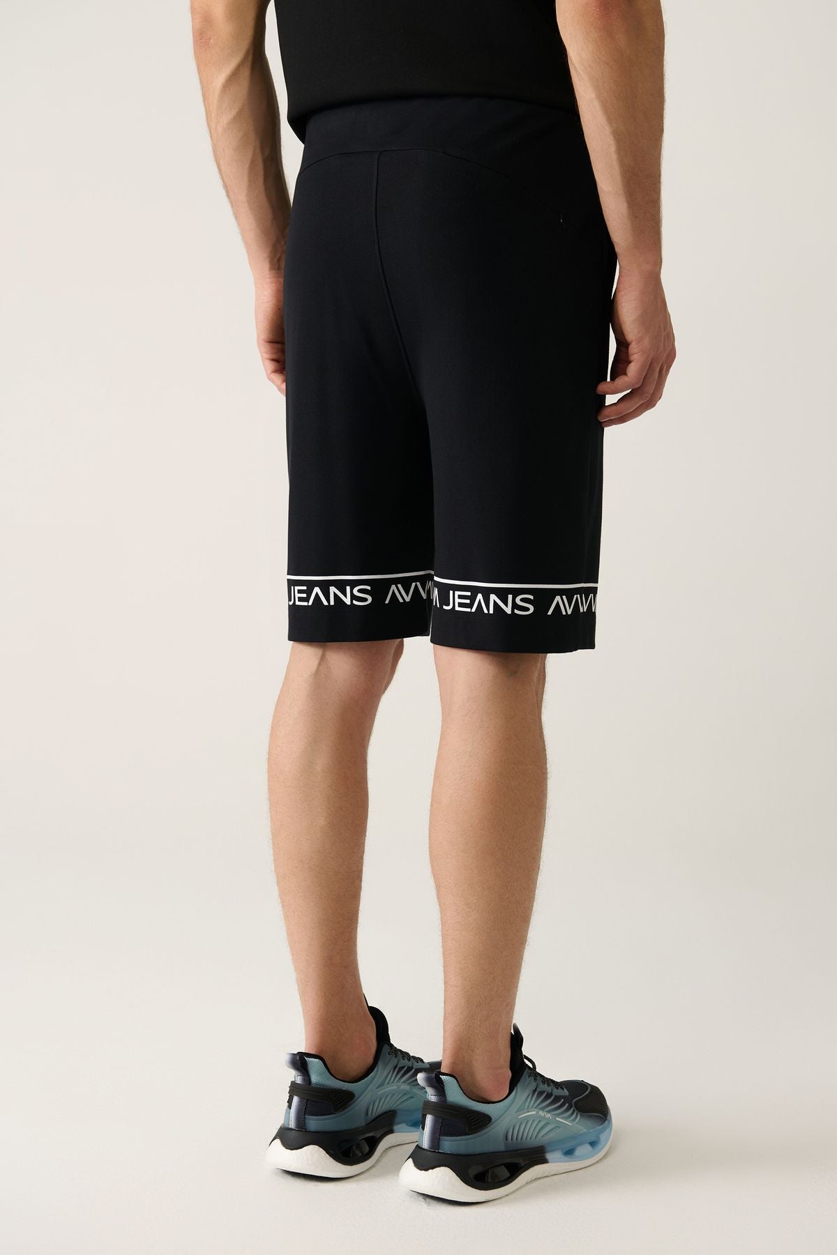 Men's Black Side Pocket Printed Soft Touch shorts A41y3646