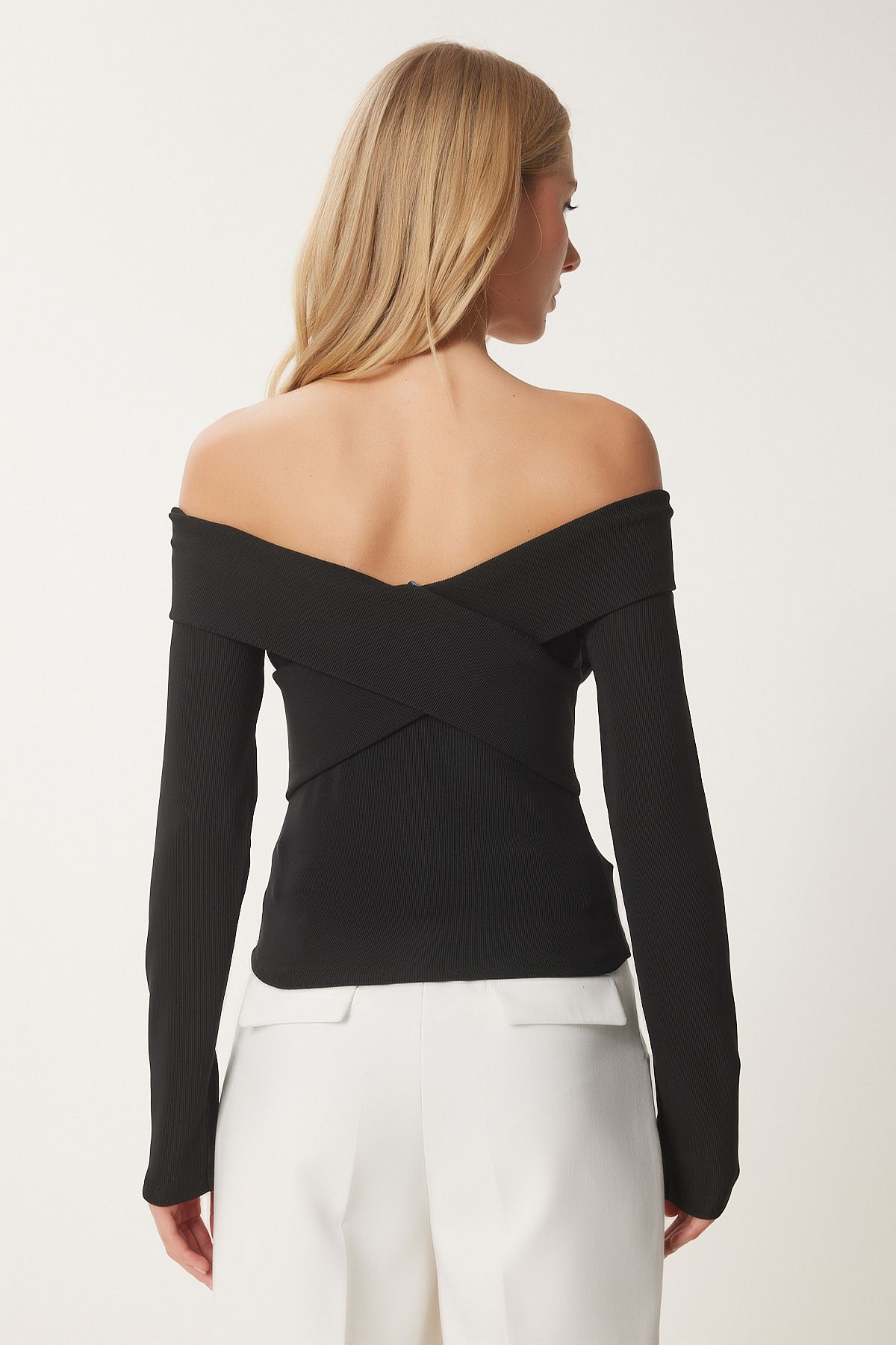 Female black cross -collar shoulder open knitted blouse FF00169