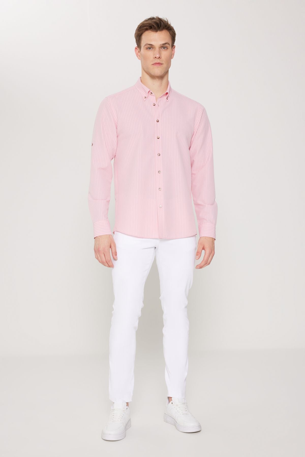 Men's pink wrinkle oxford wafer patterned slim fit narrow cut buttoned collar flexible shirt