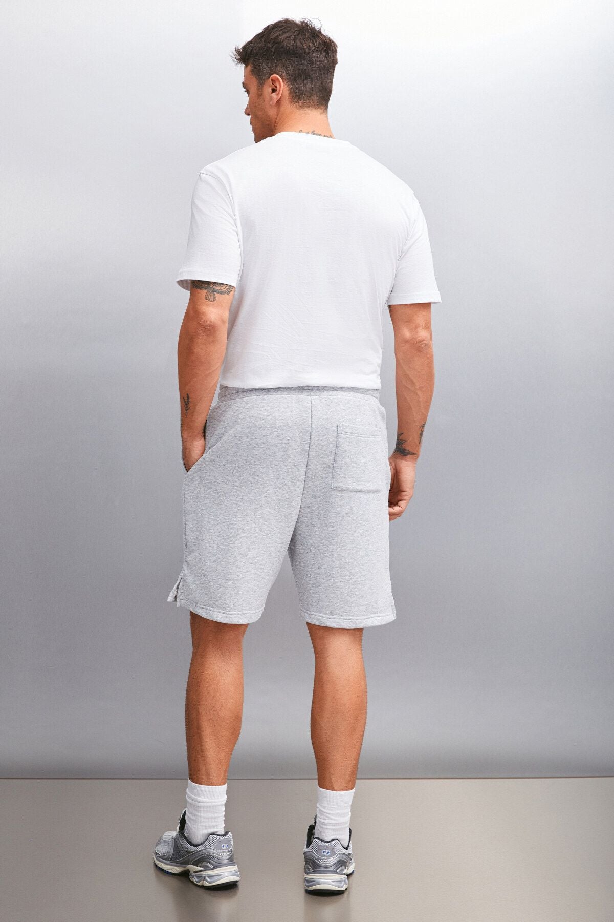 Uncertain Men's Comfort Fit Grimelanj shorts & Bermuda