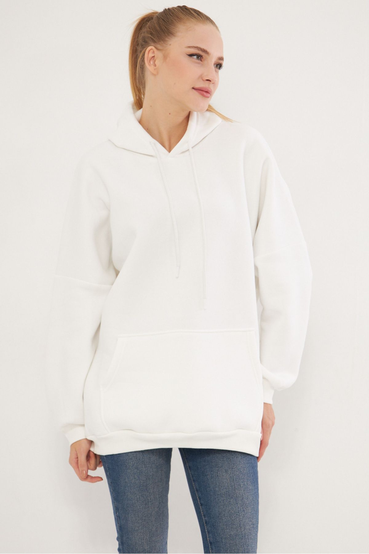 WOMEN WHITE HAPPENED INTERIOR SHARGY POCKET SWEATSHIRT ARM-25K001045