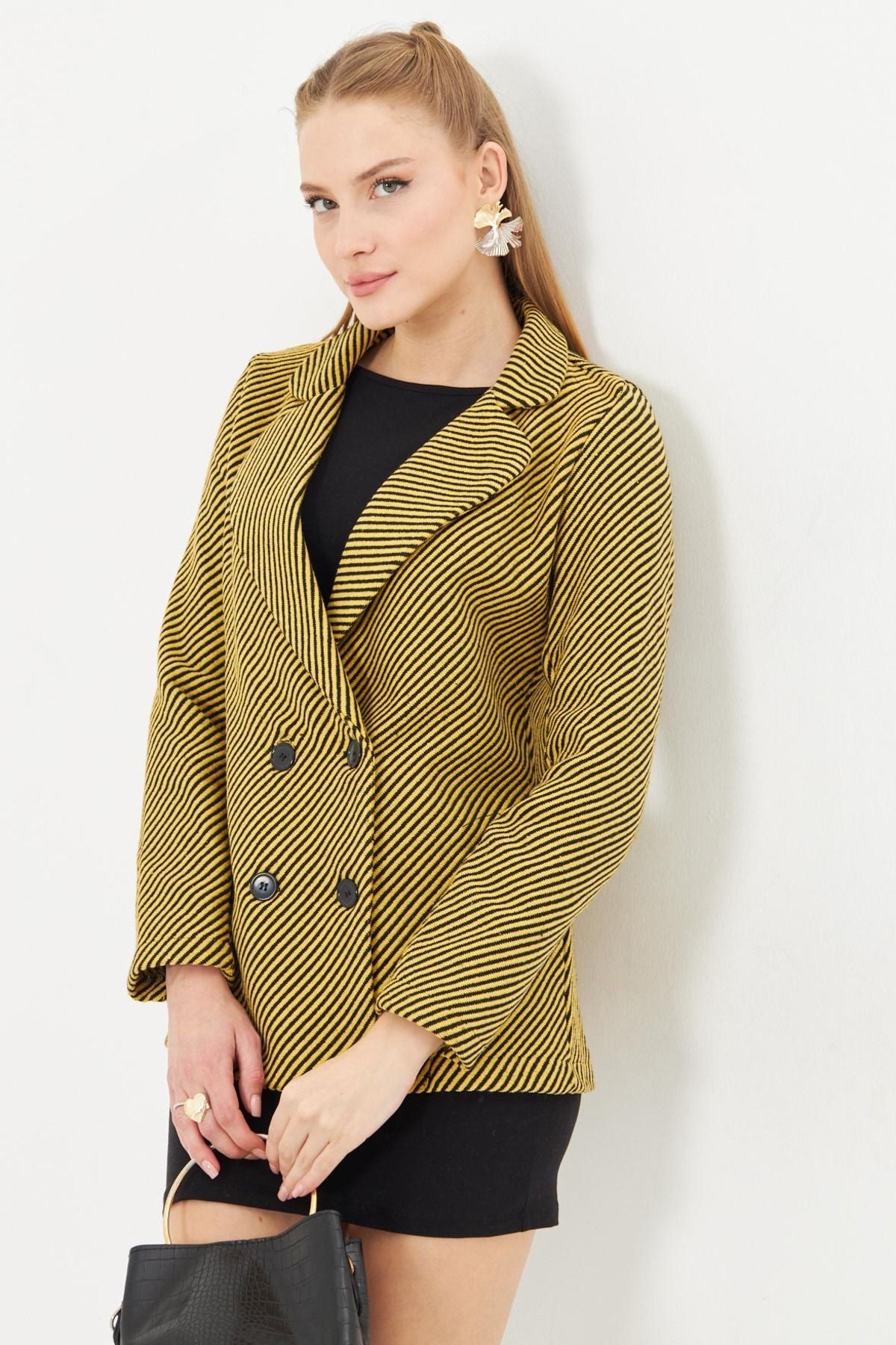 Woman Yellow Line Patterned Four button stamp jacket ARM-24K001037