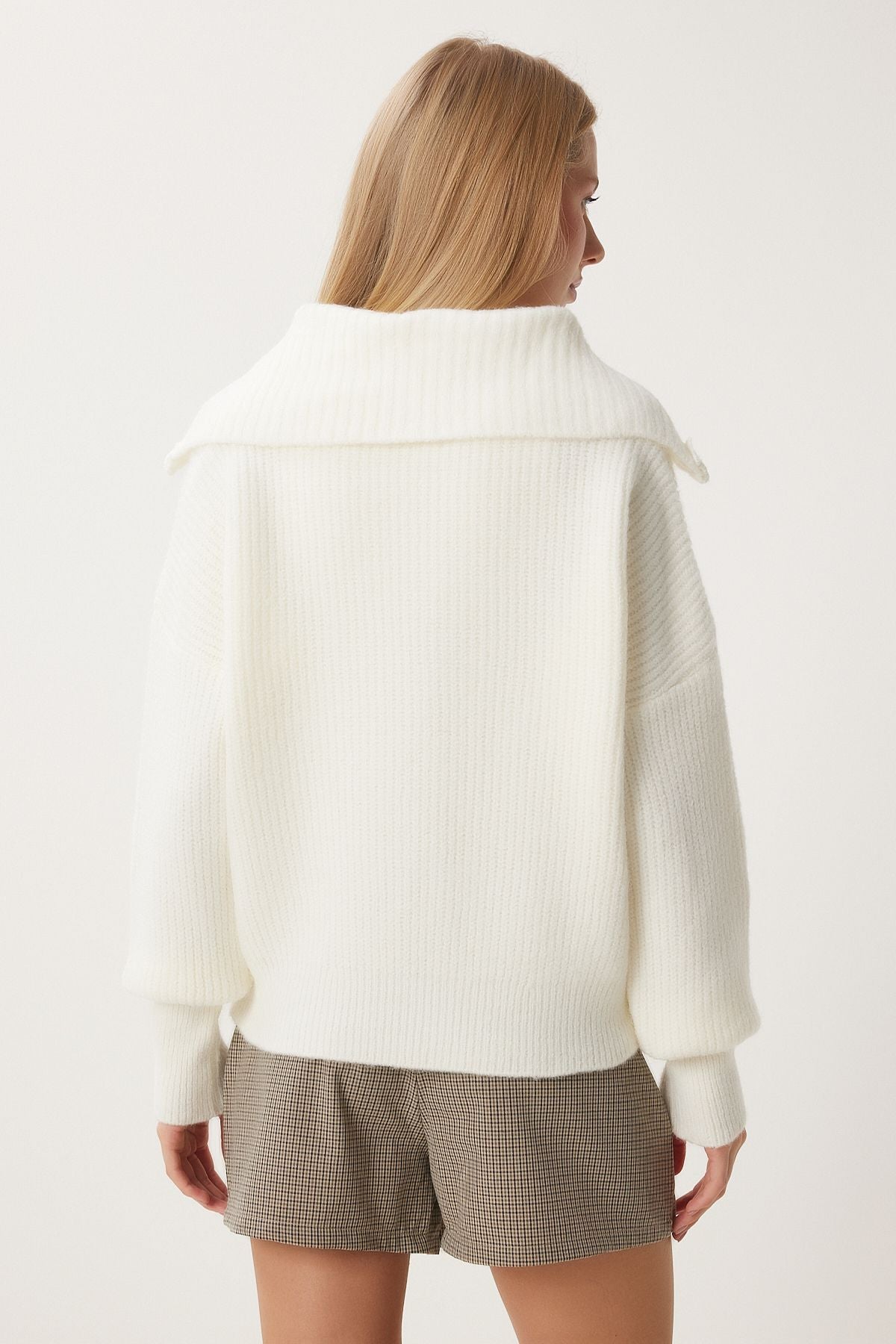 Female Ecru Zippered Neck Triko Cardigan MX00173