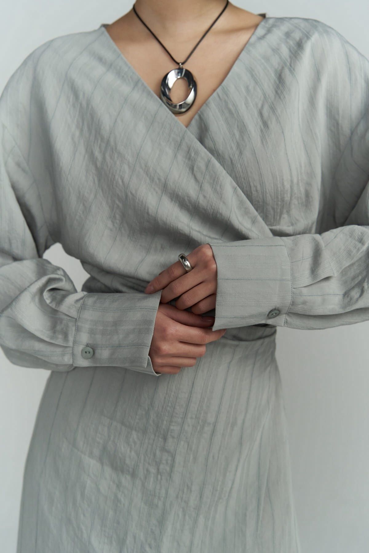 Bella midi size gray dress