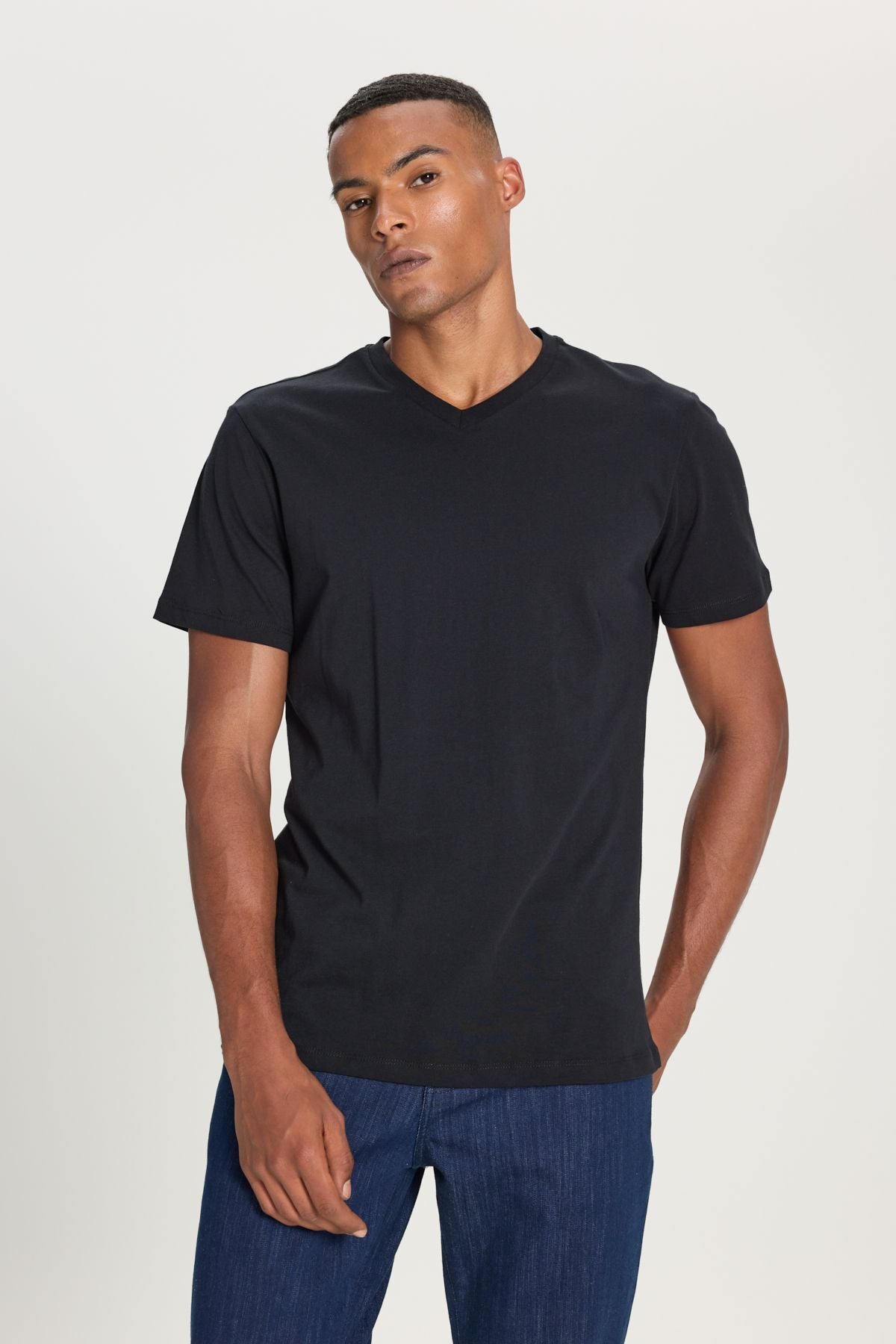 Men's 100 %Cotton V -Neck Black Slim Fit Narrow Cut T -shirt