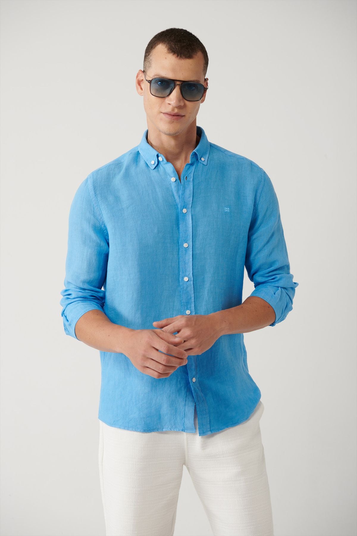Men's blue 100 %linen buttoned collar shirt B002191