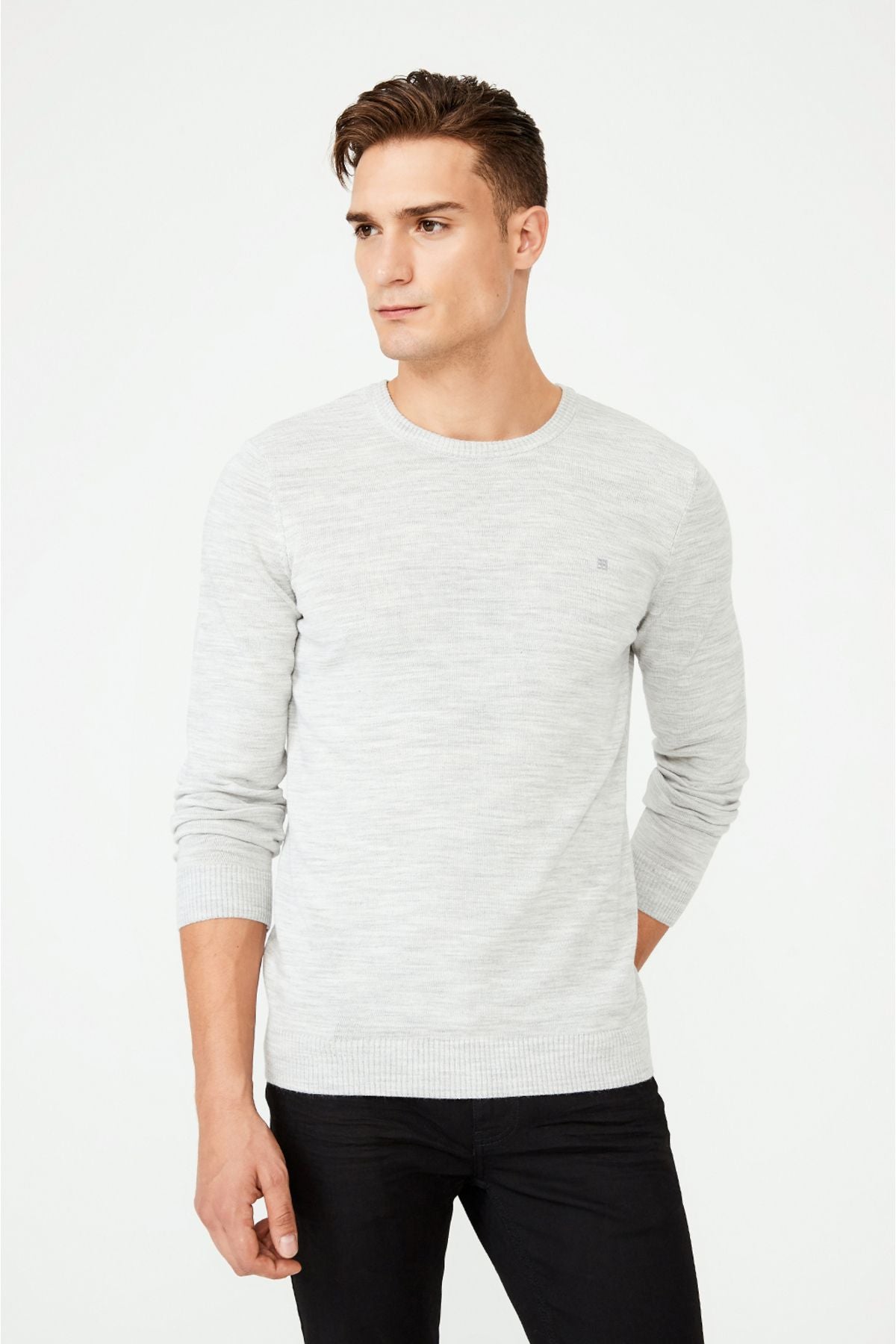 Men's light gray bike collar -free knitwear sweater E005000