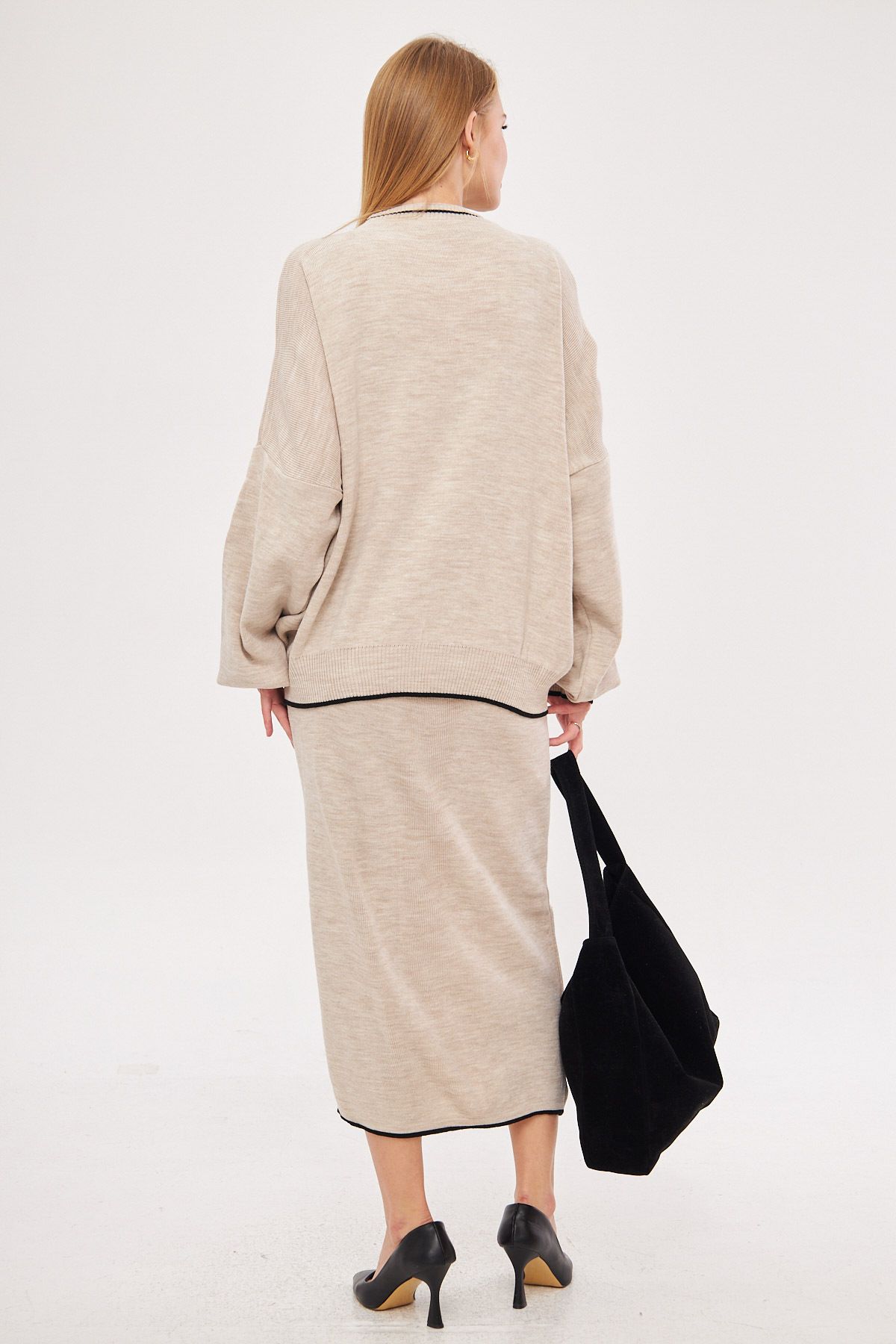 Female beige zero collar beads detailed knitwear binary set ARM-25K012003