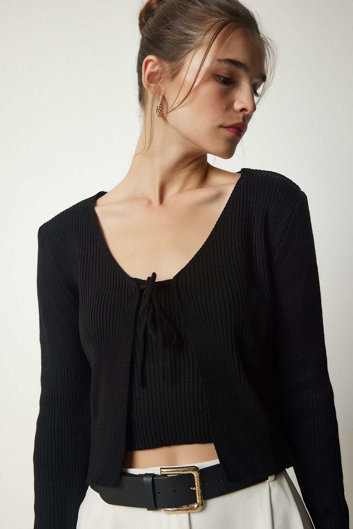 Female Black Conspuent Knitwear Crop Cardigan Team MT00143