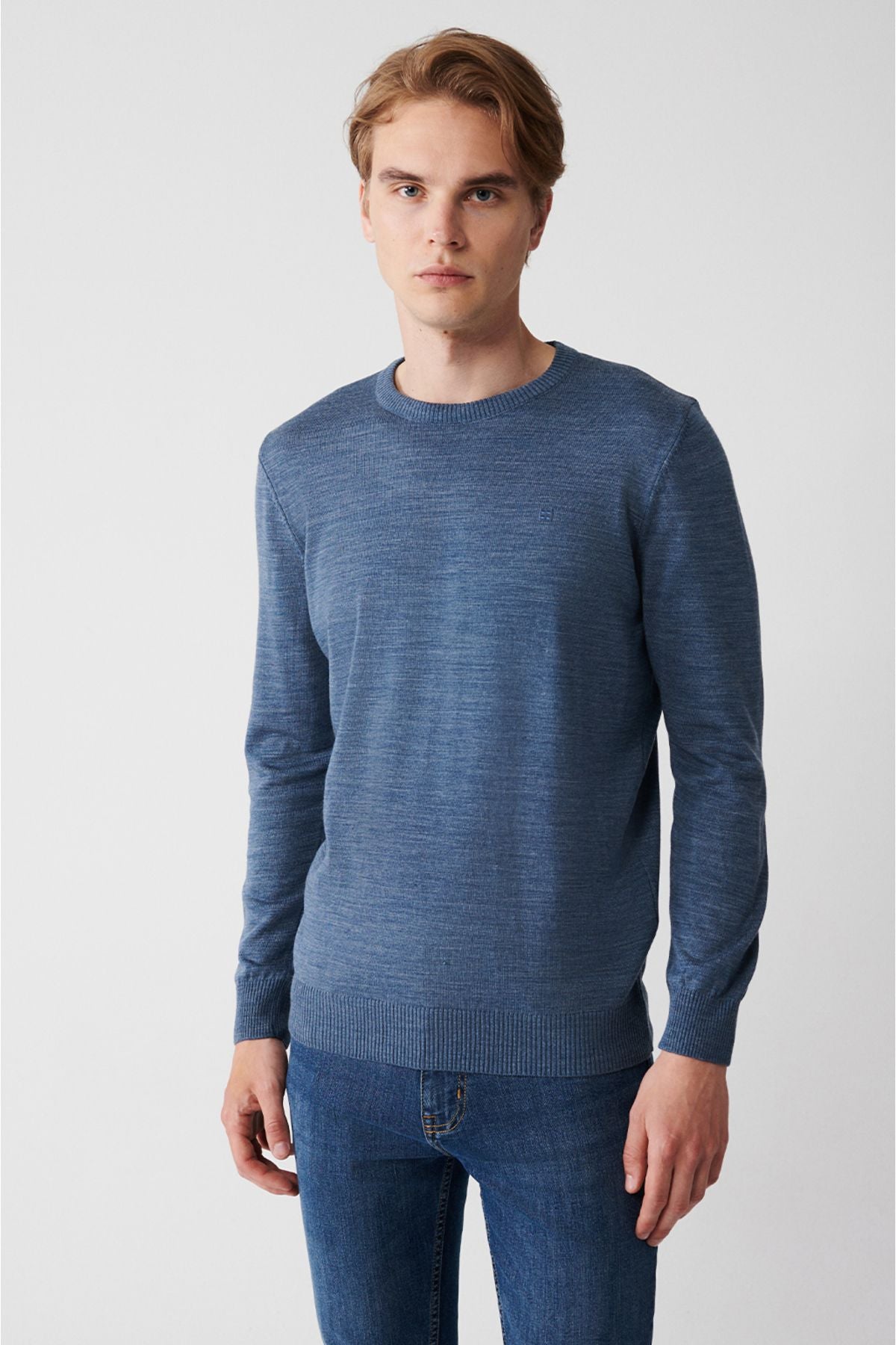 Men's Indigo Bicycle collar Follow -up knitwear sweater E005000