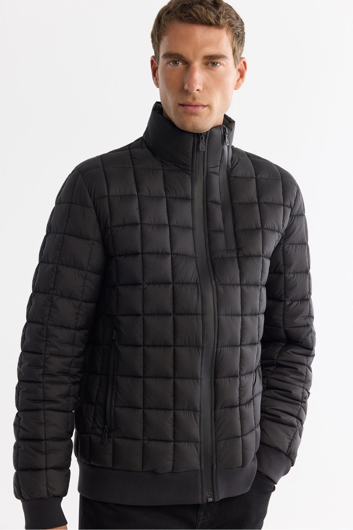 Men's black upright collar quilting patterned swelling Mont A42y6078