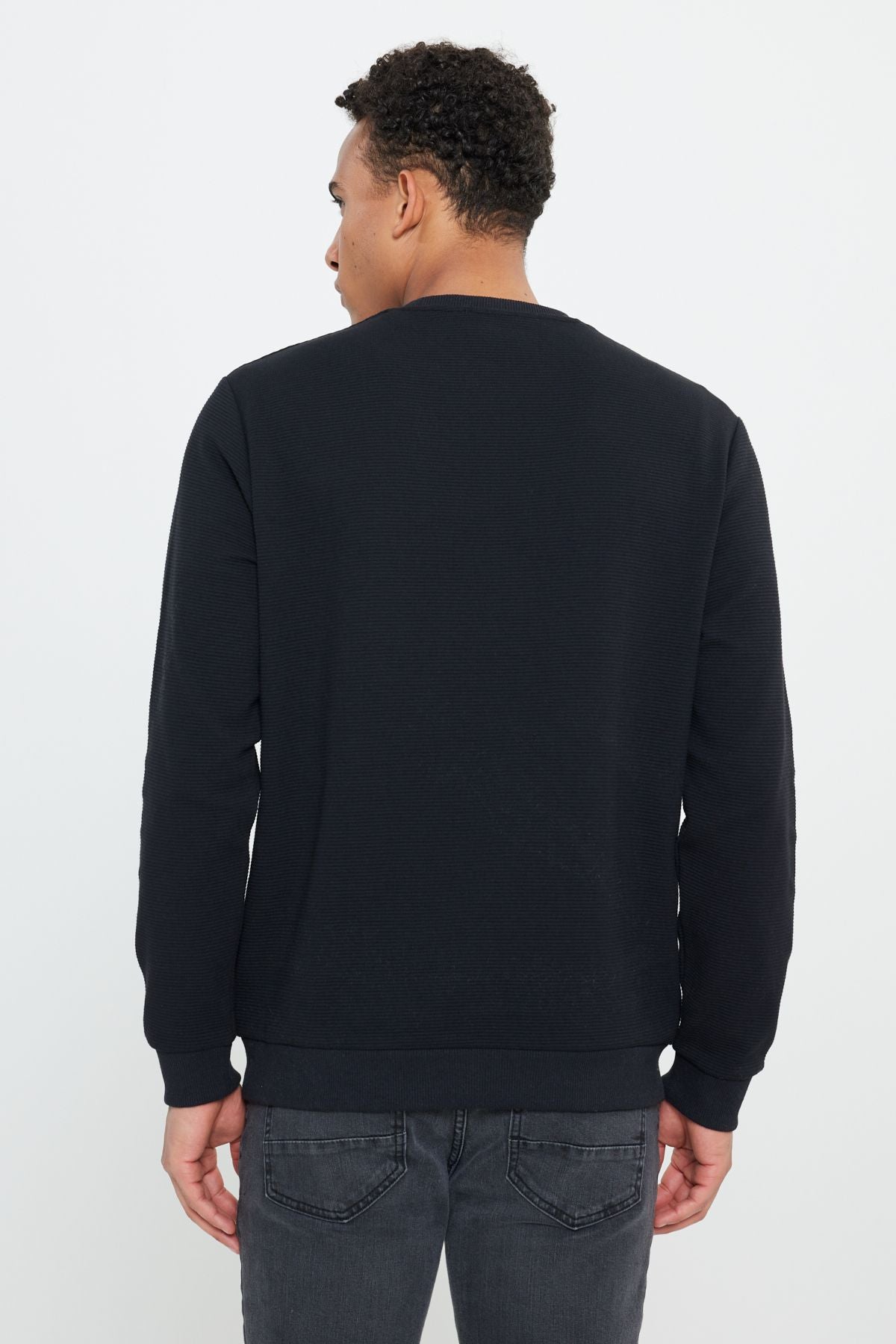 Men's black 2 -needed texture that keeps the standard fit normal cut bike collar sweatshirt