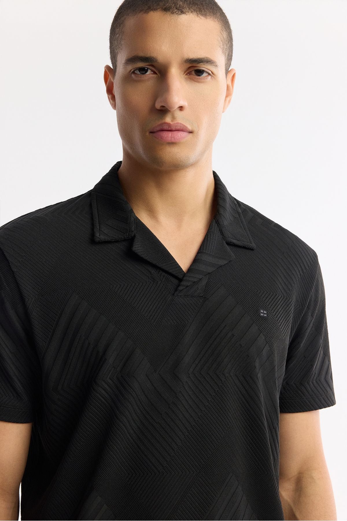 Men's Black Apace Yaka Transverse striped jacquard T-shirt A51y1145