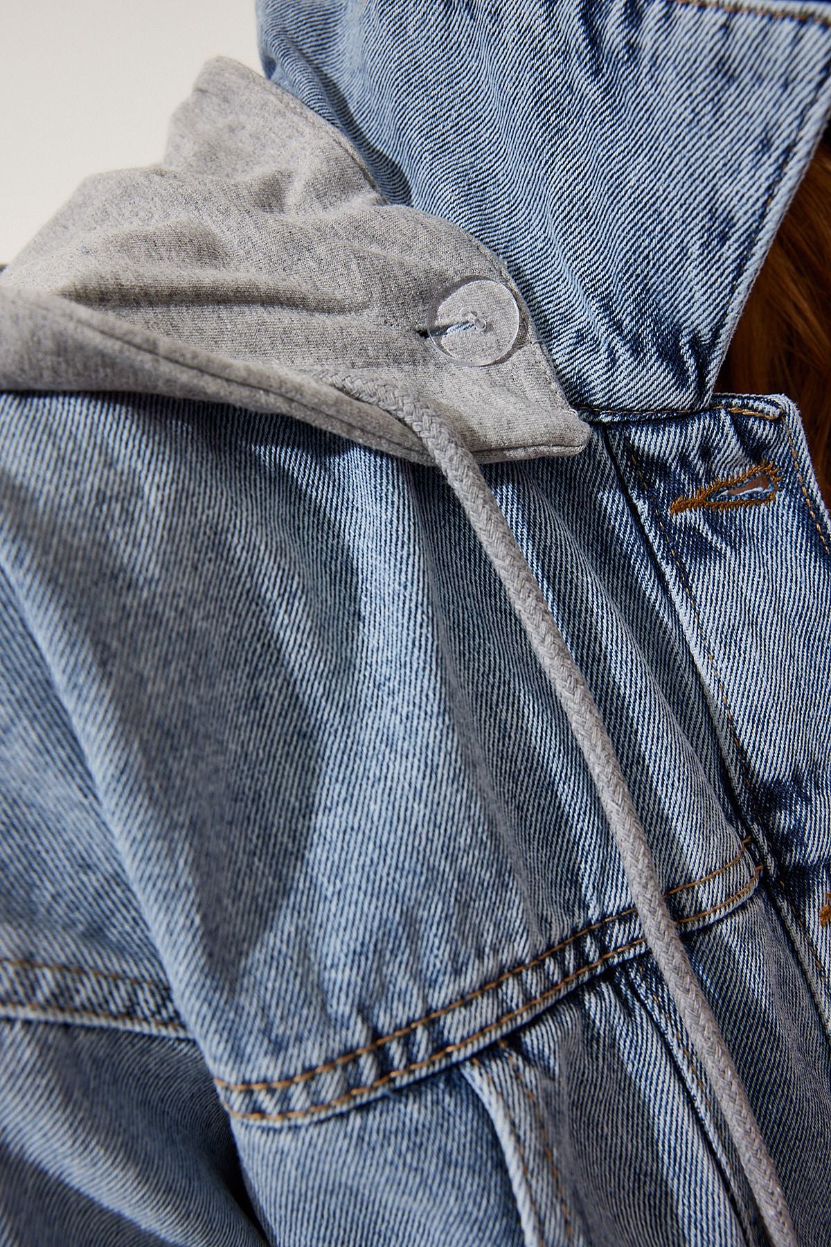 WOMEN LIGHT BLUE HAPPENED DENİM JACKET RV00173