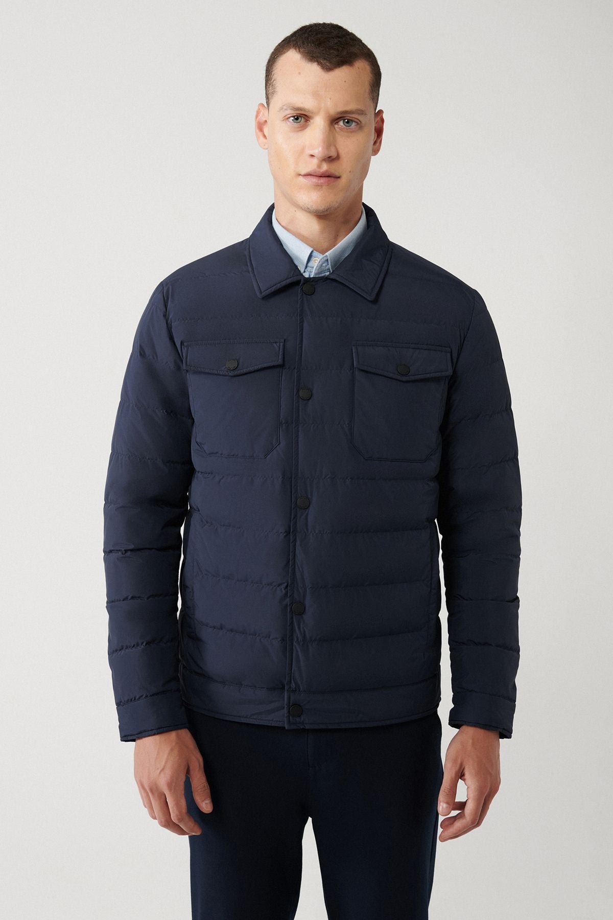 Men's navy blue goose feather water printer and windproof classic collar coat A32y6022