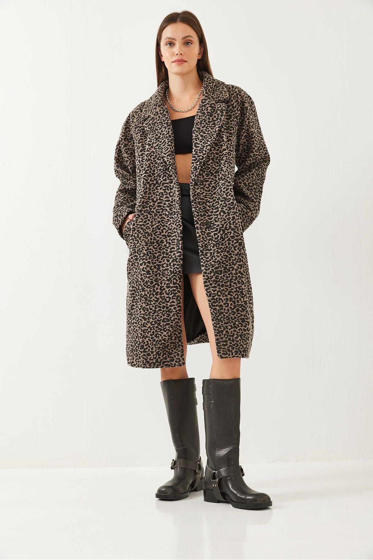 Female Leopard Patterned Cruve Stamp Coat 2479 60351030