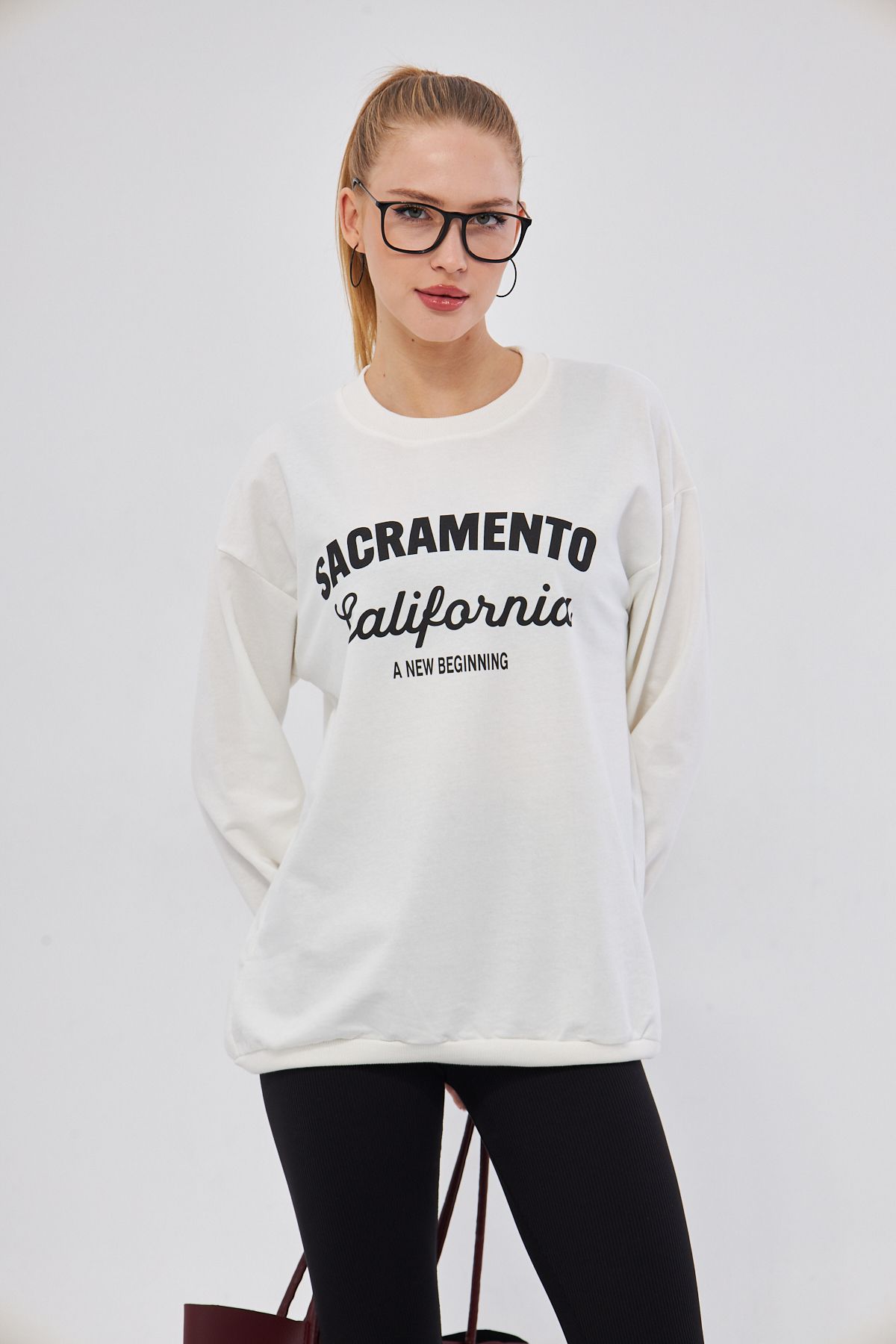 Woman White Sacramento Printed Oversize Sweatshirt Arm-25k001020