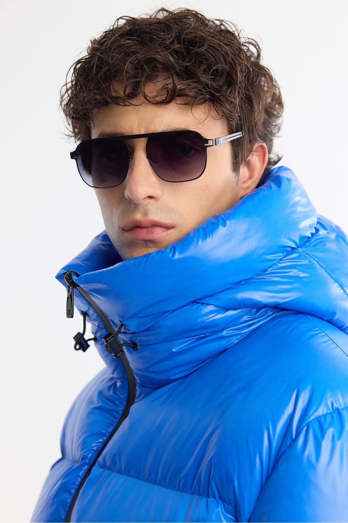 Male Saks Hooded Goose Feather Water Driving Windproof -20 degrees resistant inflatable coat A42y6182