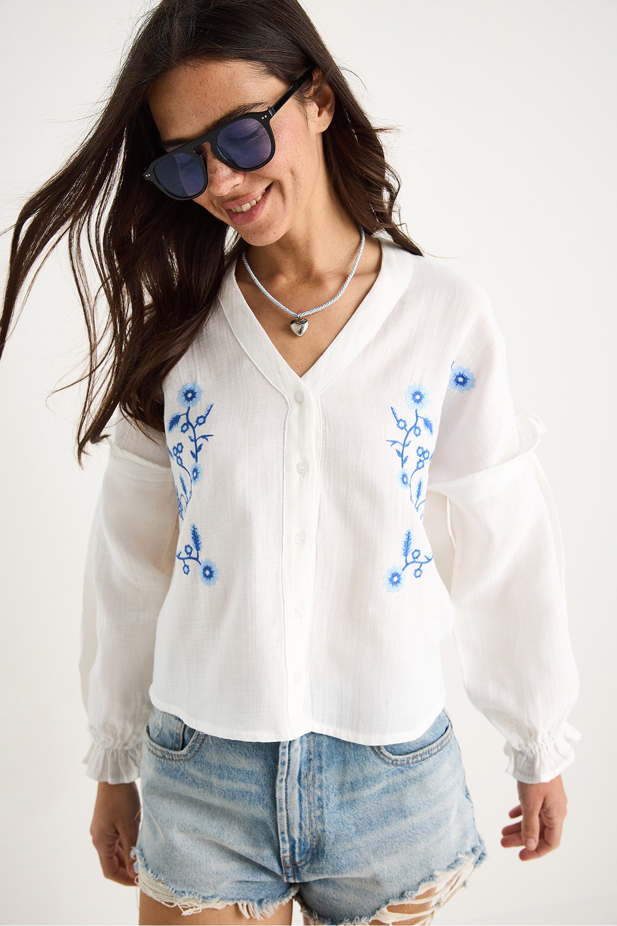 Women's V-Neck Embroidered Sleeves Elastic Summer Muslin Shirt G28-4889 60283343