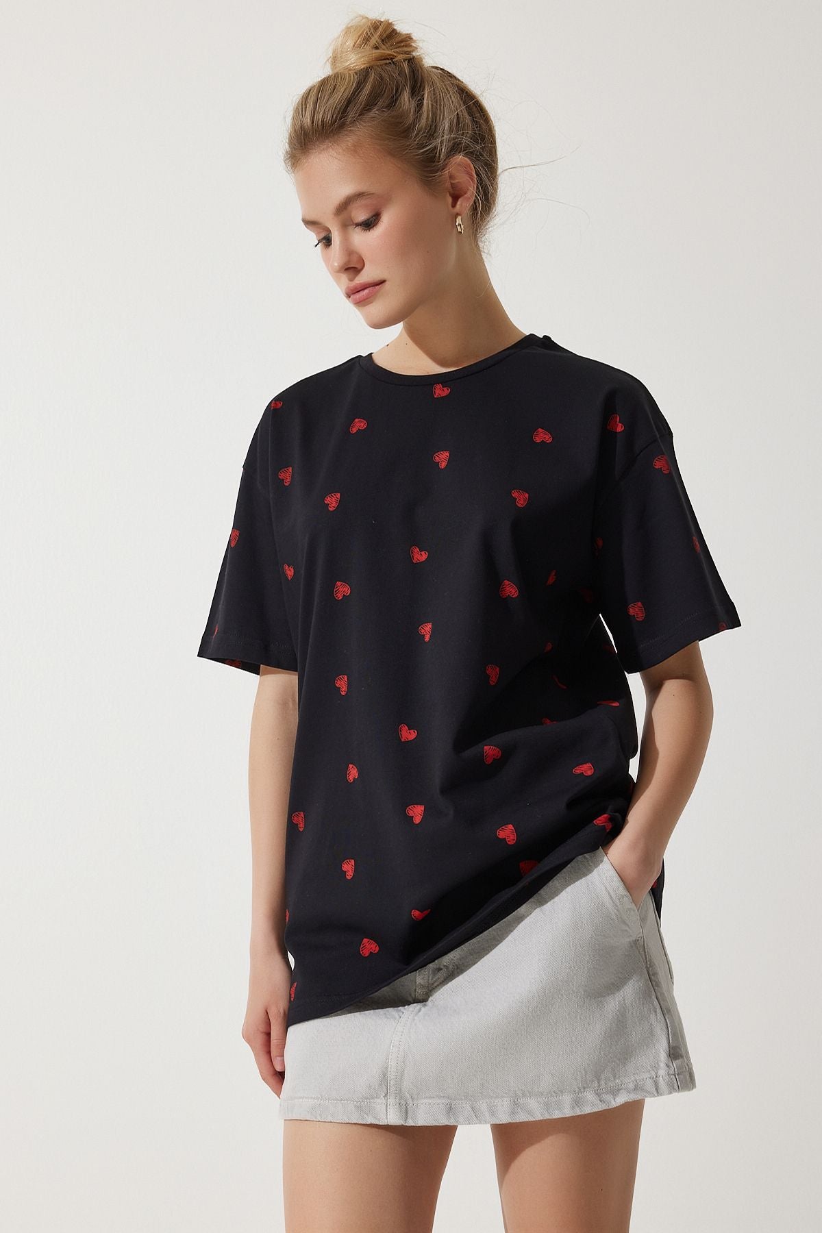 Female Black Heart 100 %Cotton Oversize Long Knitting T-shirt NJ00148
