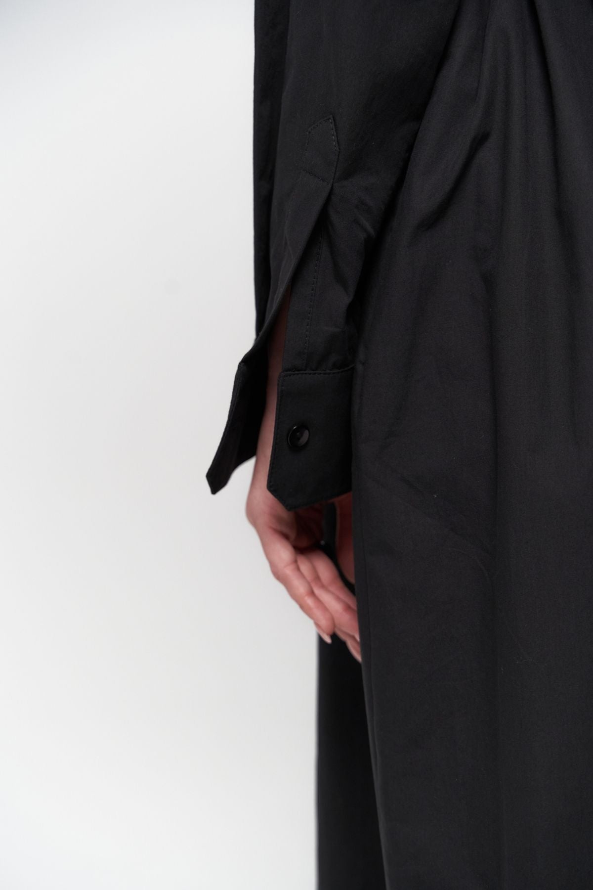 BELSAY TRIENCOTOTO BLACK DRESS