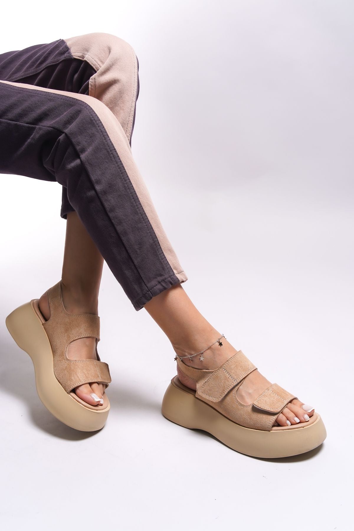 Olnesari Woman Sandals 0012804 Nude Suede