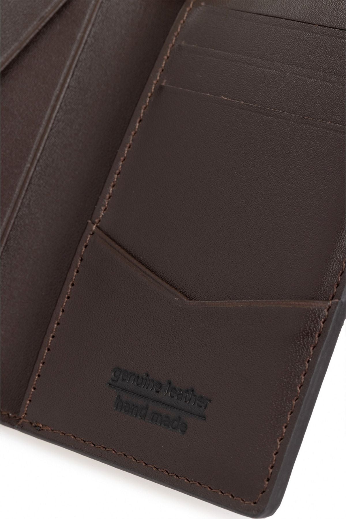 Men's Brown Gift Boxed 100 %Leather Wallet B009562