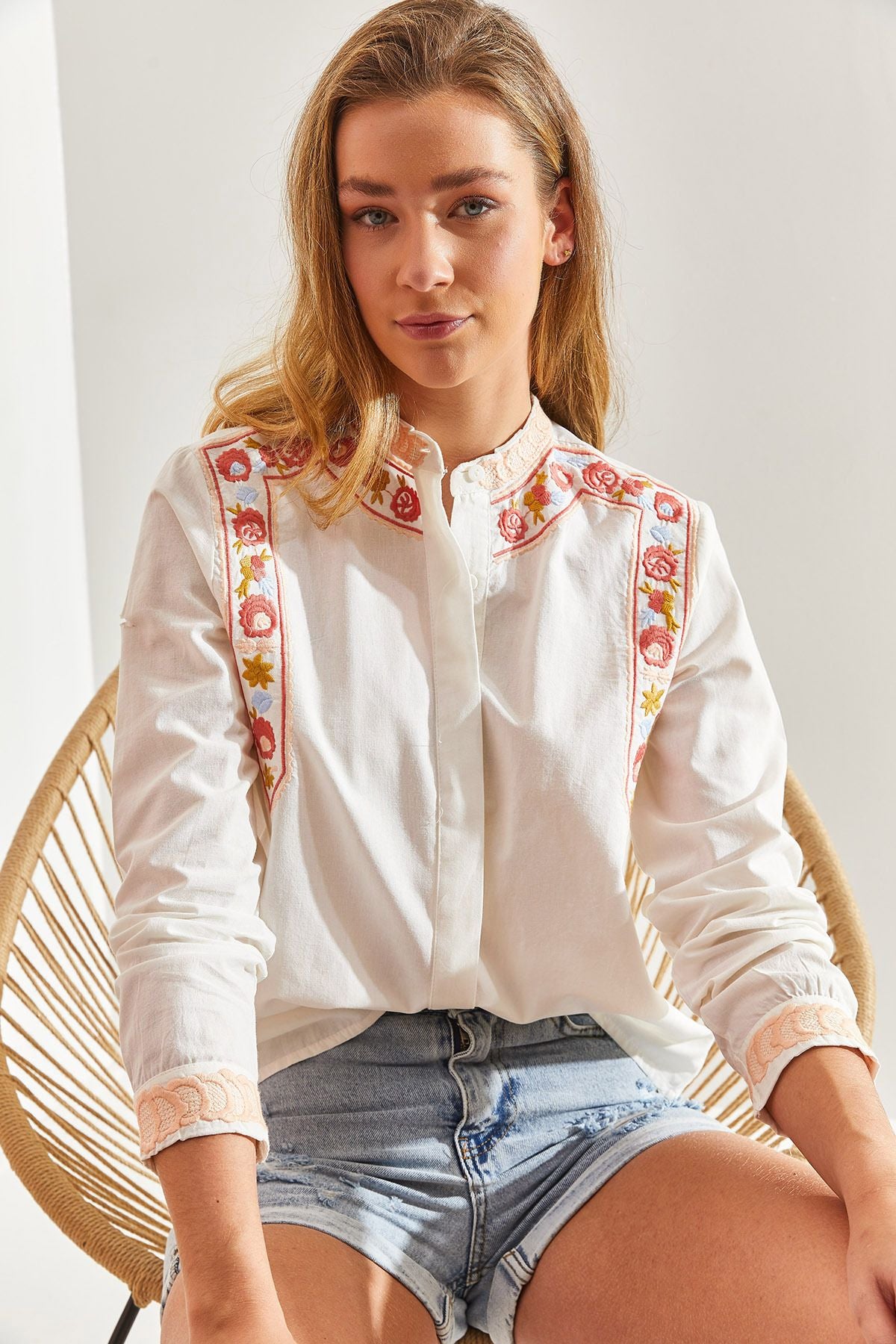 Female Embroidery Judge Yaka Linen Shirt 60171050