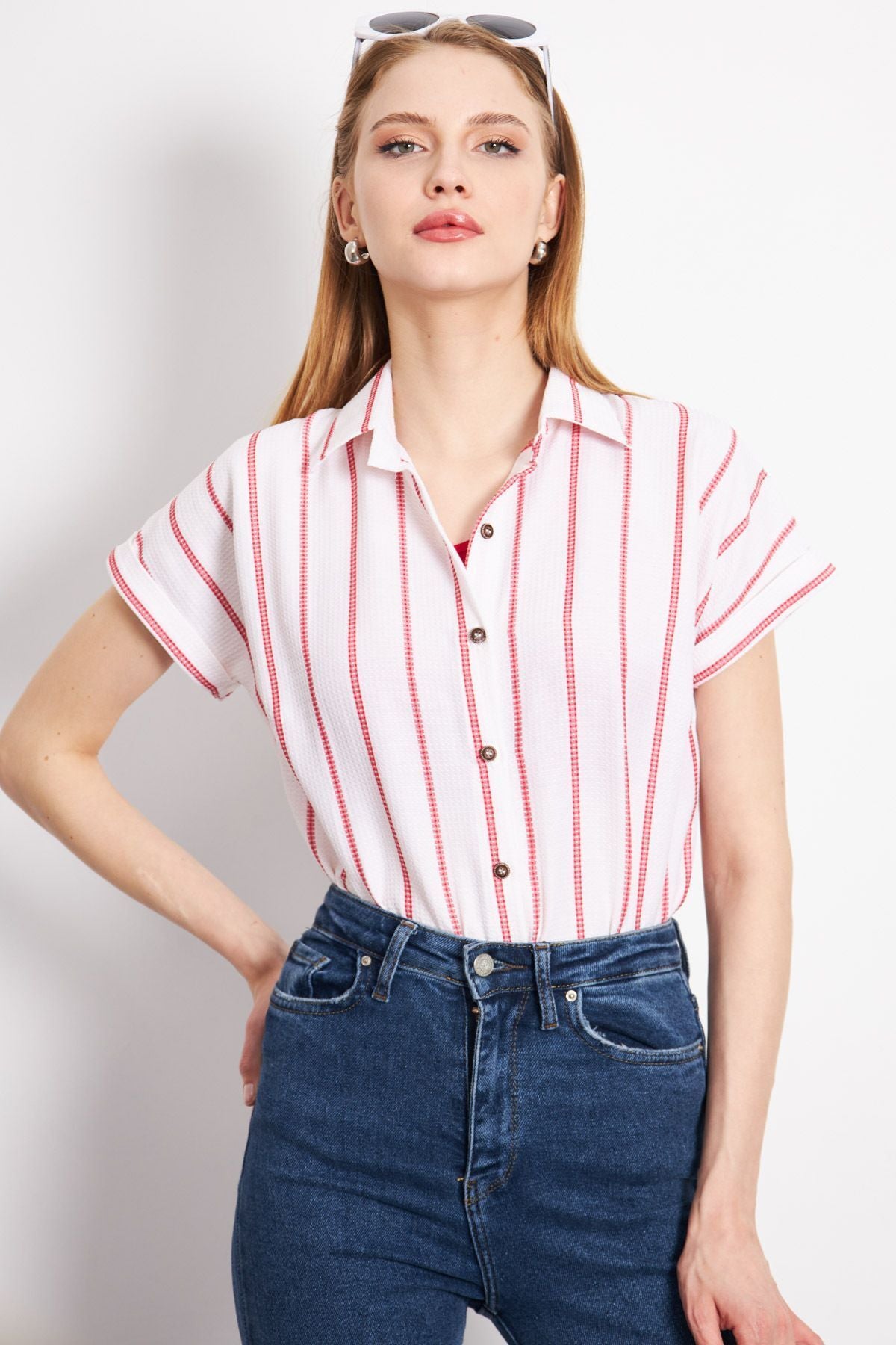 Woman Red striped short sleeve shirt ARM-24Y001067