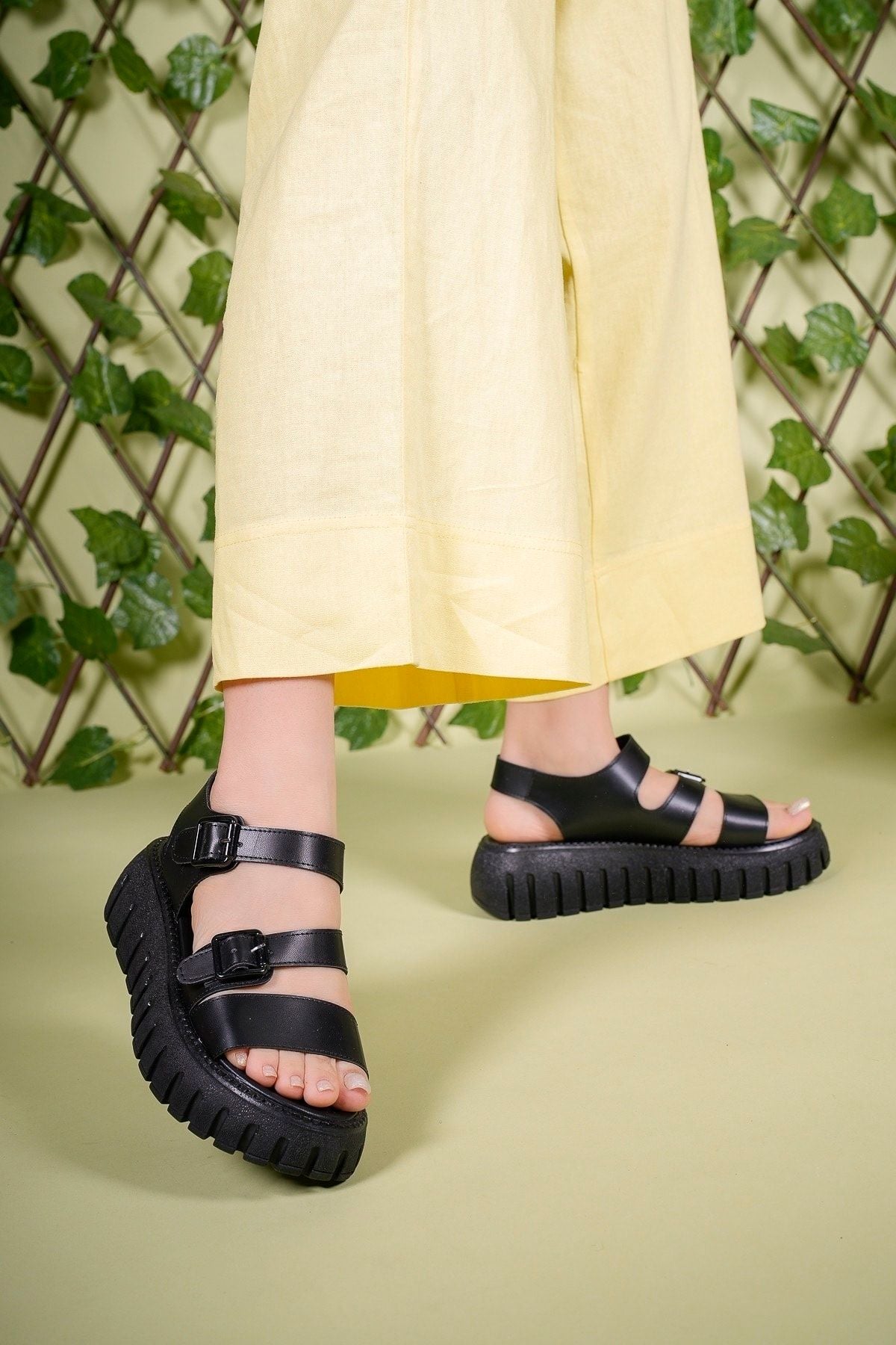 Woman Sandals 0012603 Black