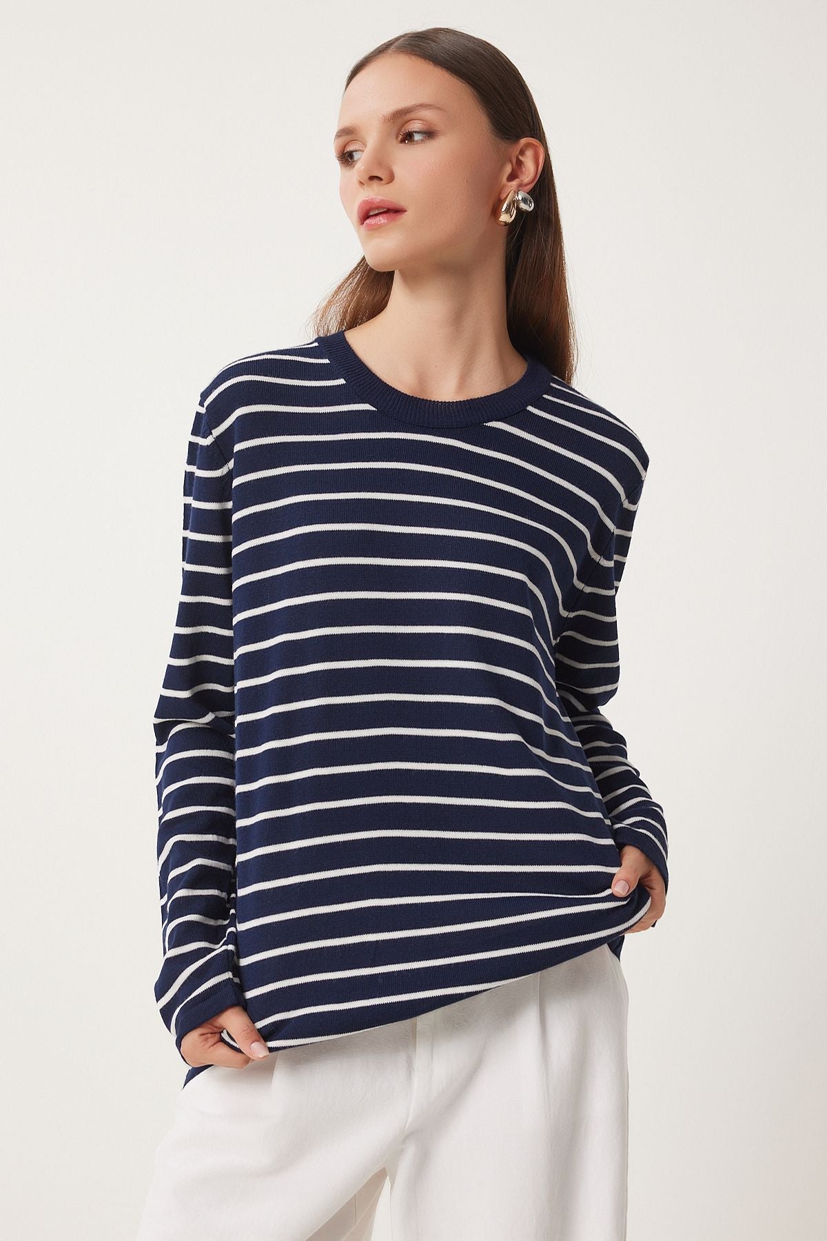 Woman Navy blue white striped seasonal knitwear sweater KB00041