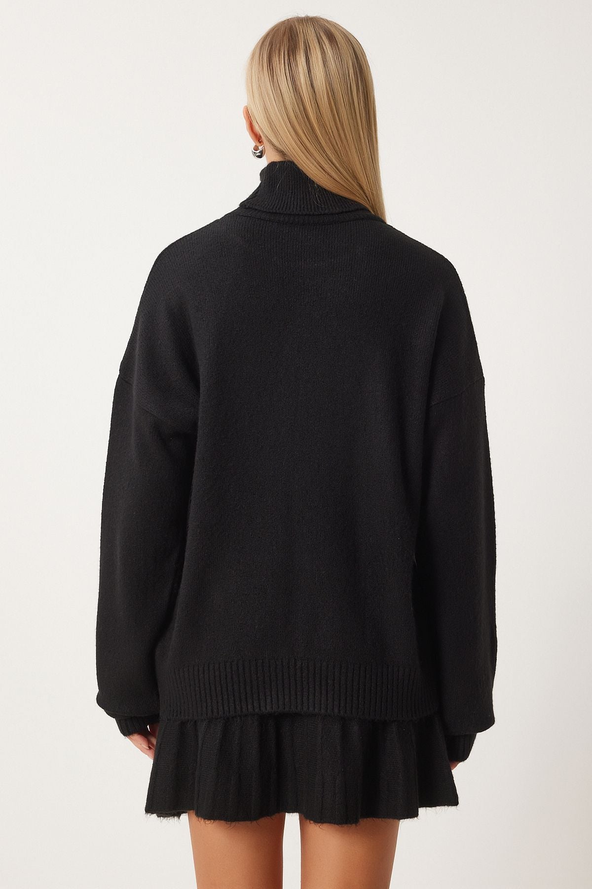 Female Black Fisherman Neck Knitwear Skin Skirt Set DD01343