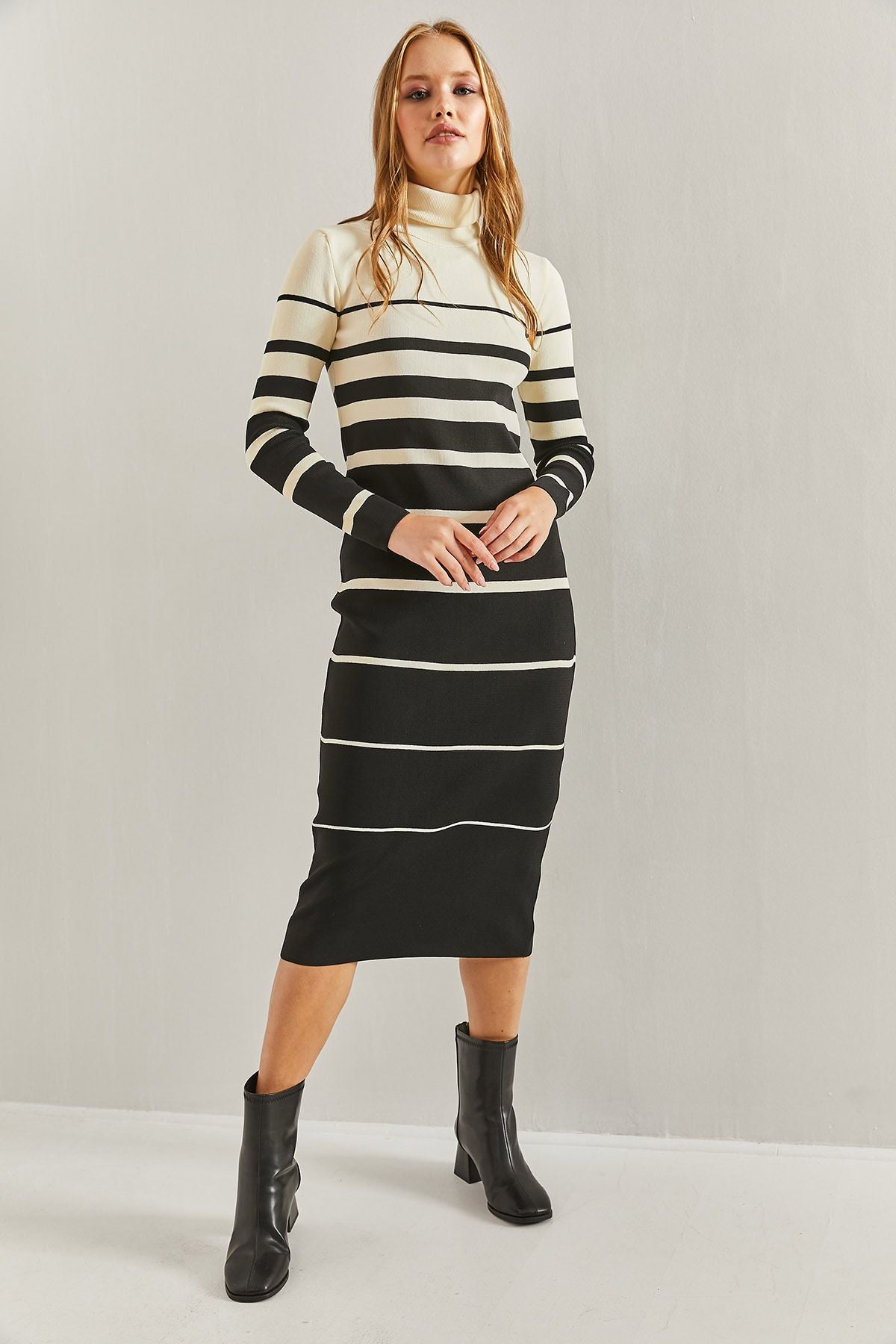 Women Fisherman Neckline Long Triko Dress