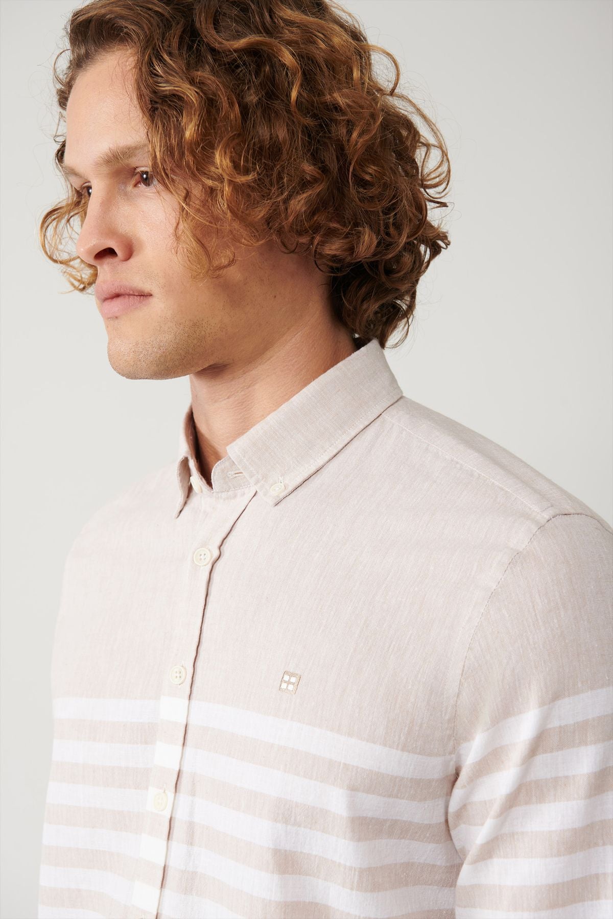 Men's beige button collar panel striped shirt A41y2190
