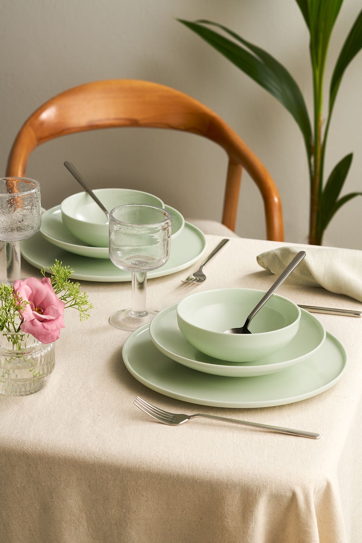 Sara 18 pieces 6 people dinner set green