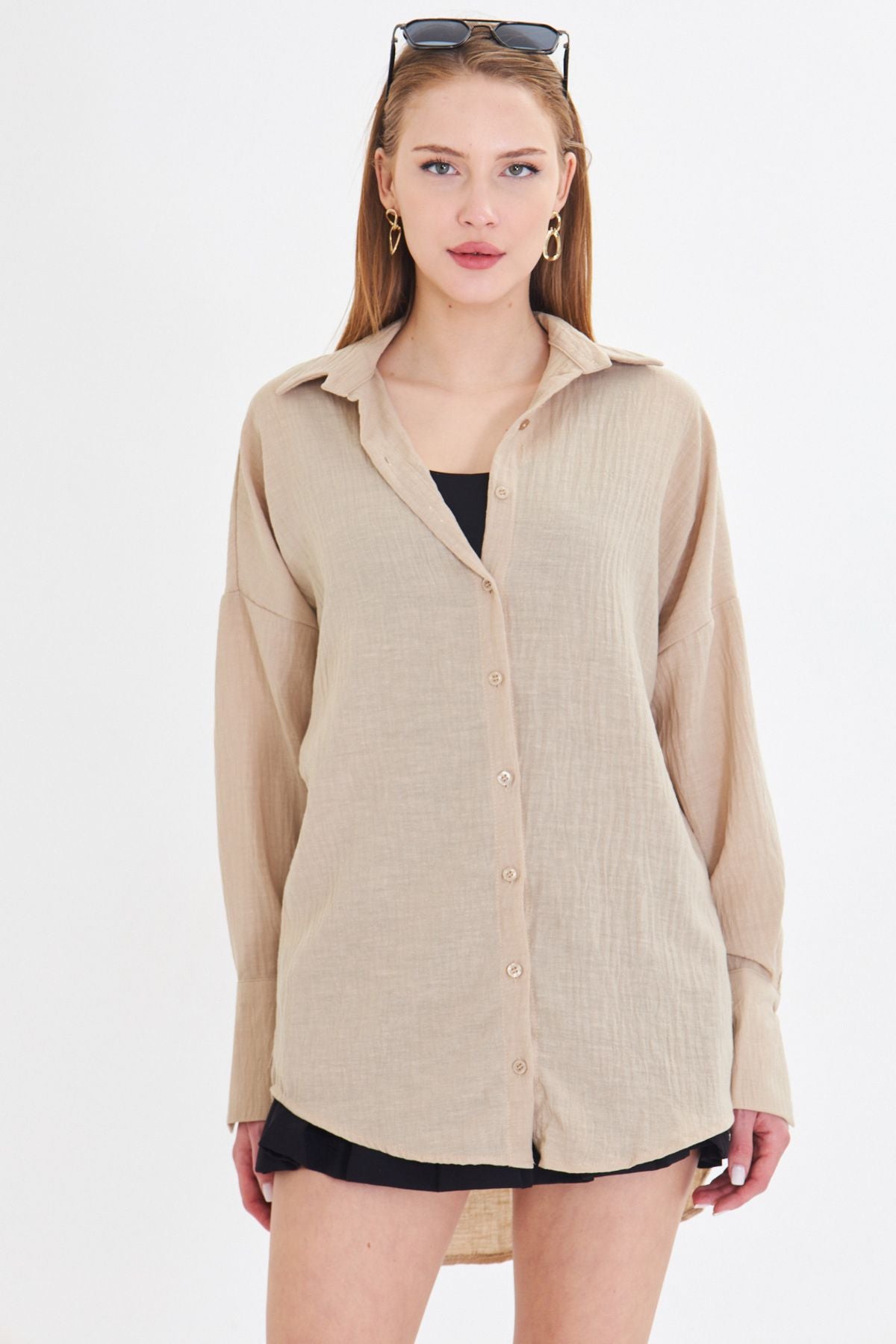 Woman Light Beige Oversize Fined Linen-looking large cuff shirt ARM-24K001001