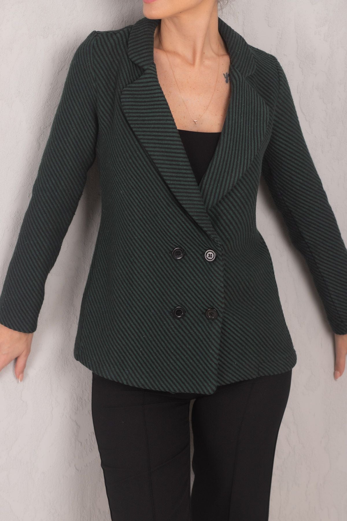 Four button with emerald line patterned stamp jacket ARM-24K001037